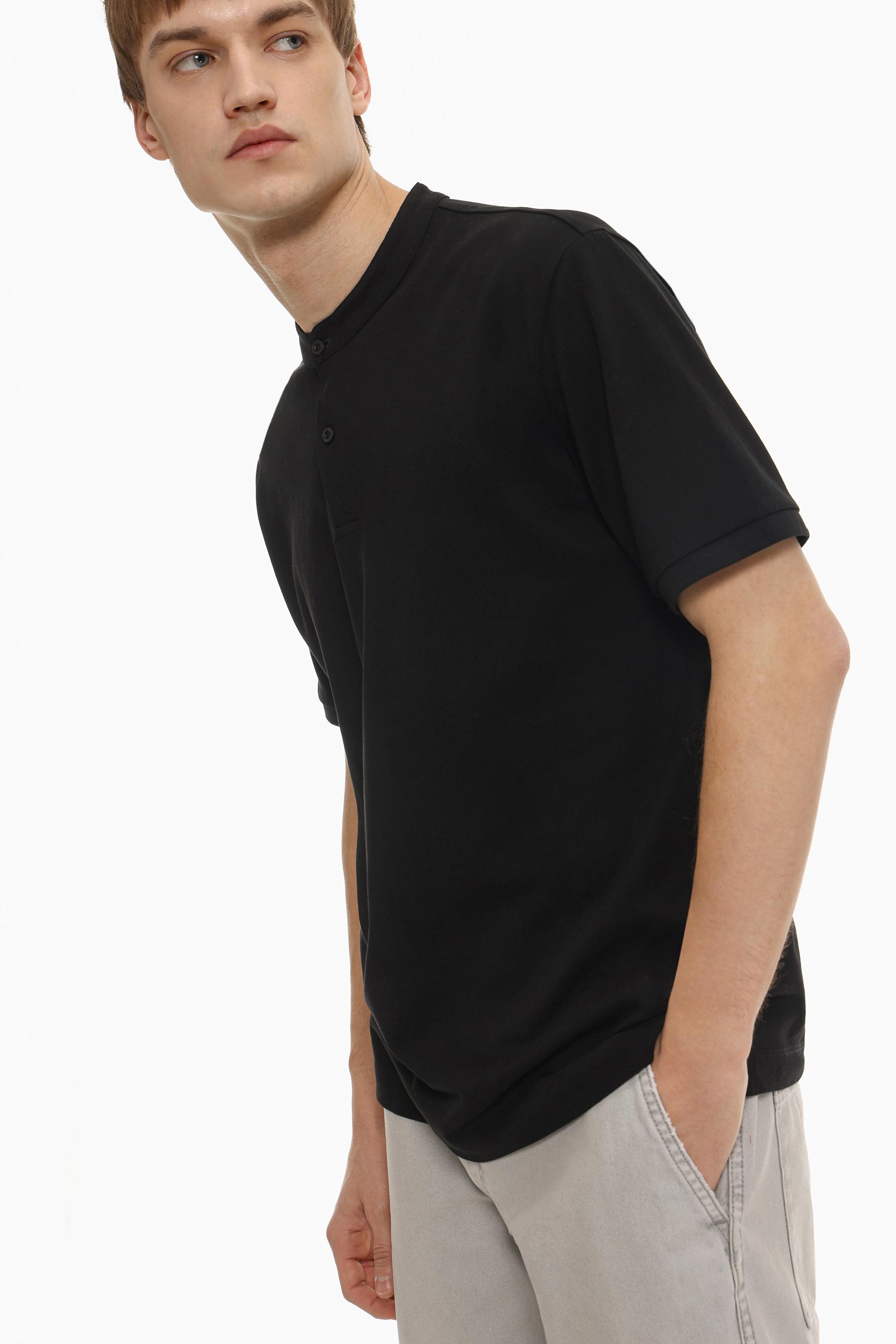 Basic stand collar polo shirt — BLACK