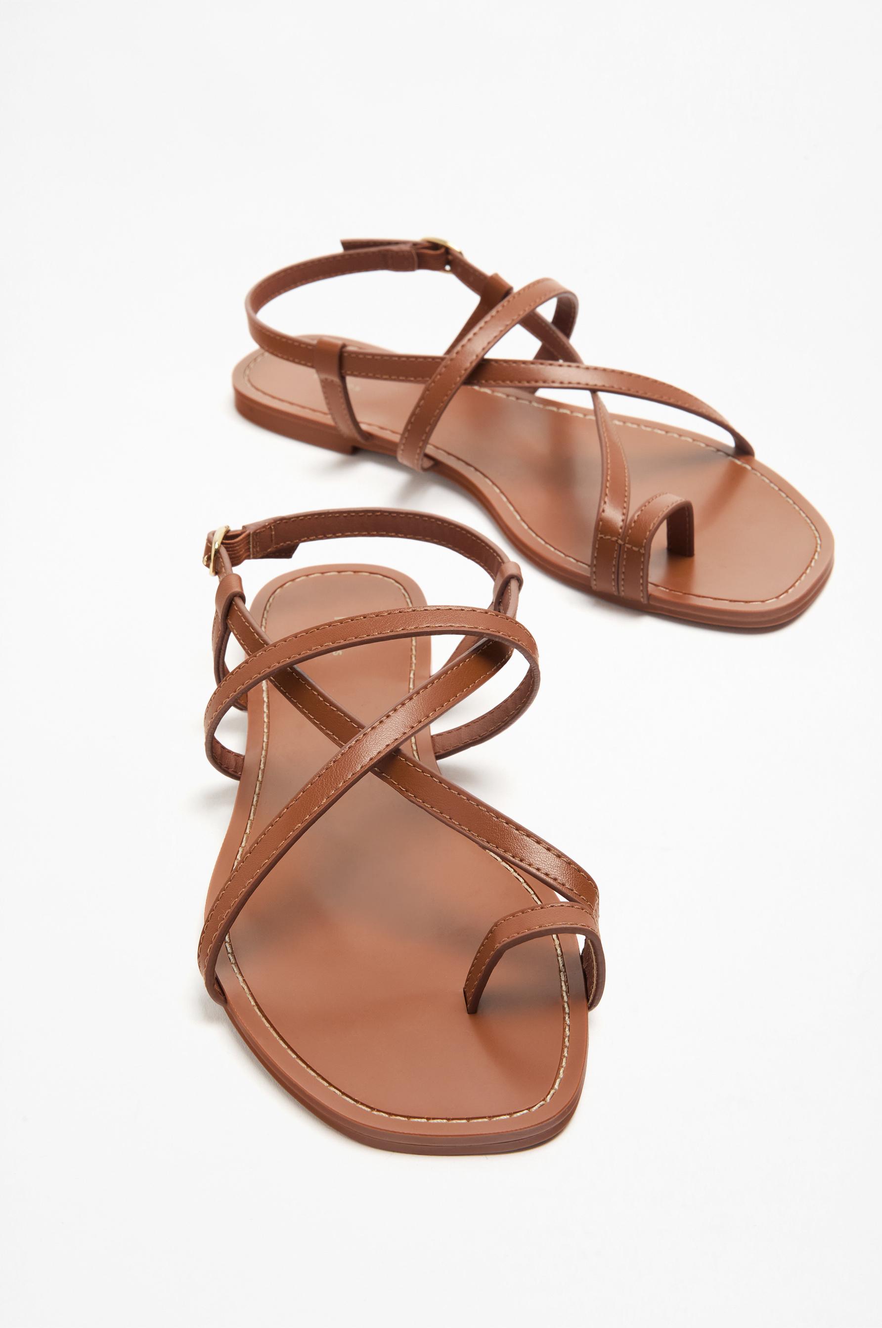 Strap flat sandals — LEATHER
