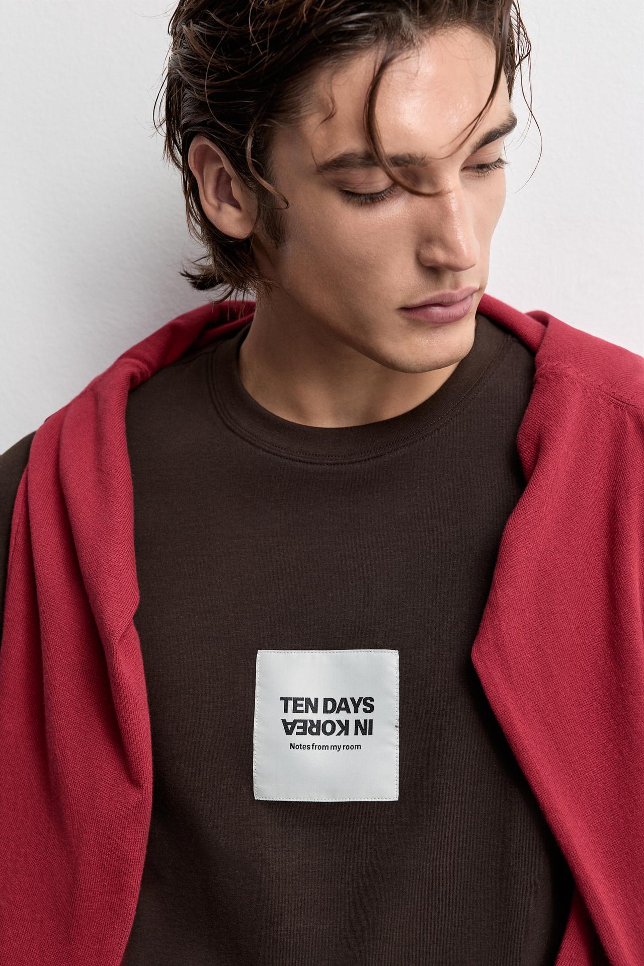 Printed interlock T-shirt — DARK BROWN