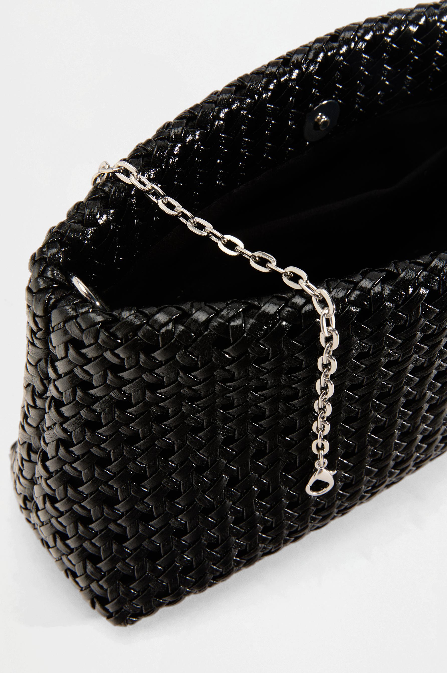 Woven clutch bag — BLACK