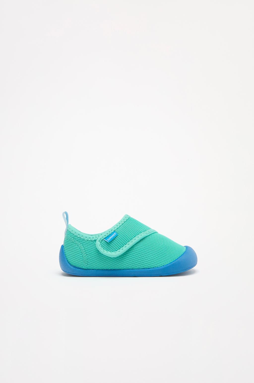 Snorkelling shoes