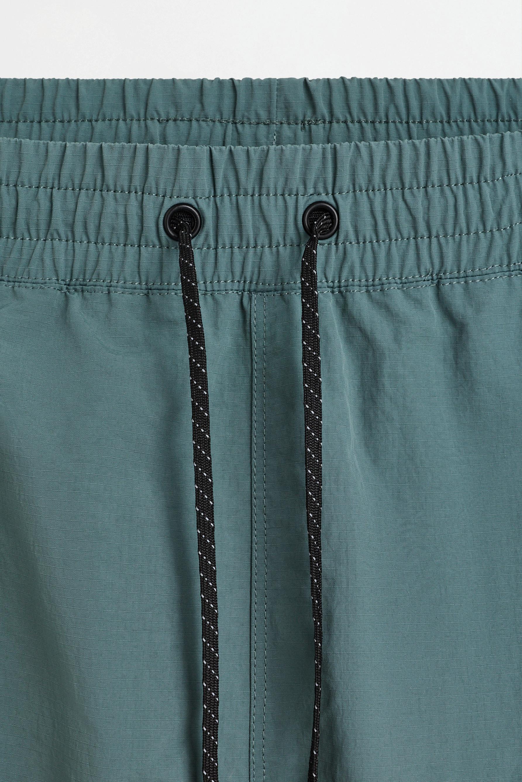 Outdoor cargo Bermuda shorts — EMERALD GREEN