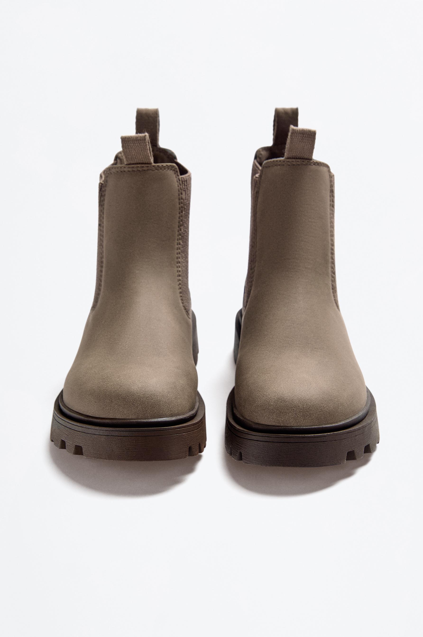 Chelsea boots — BROWN