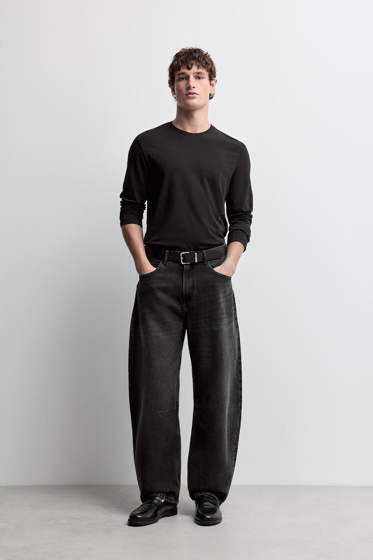 Belted barrel leg jeans — FADED BLACK