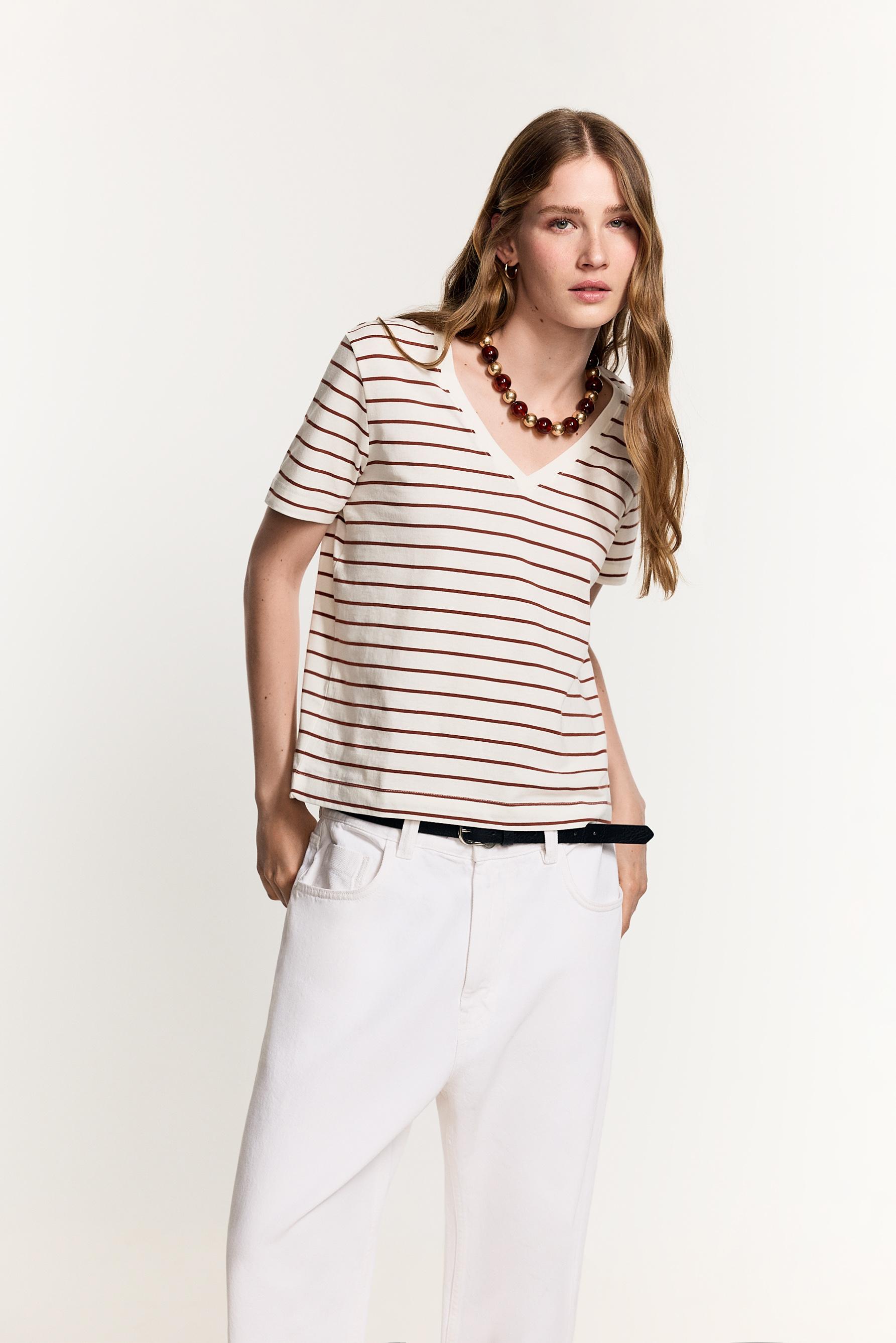 Basic V-neck T-shirt — STRIPED