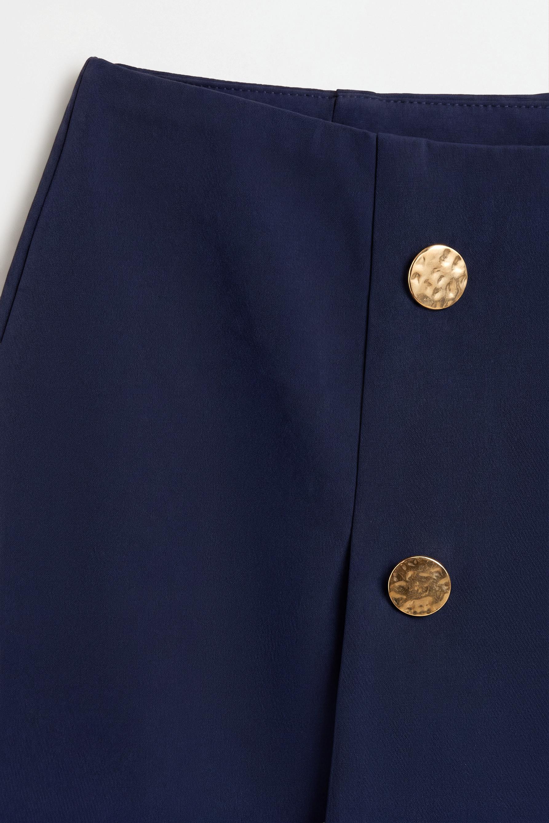 Gold button skort — NAVY