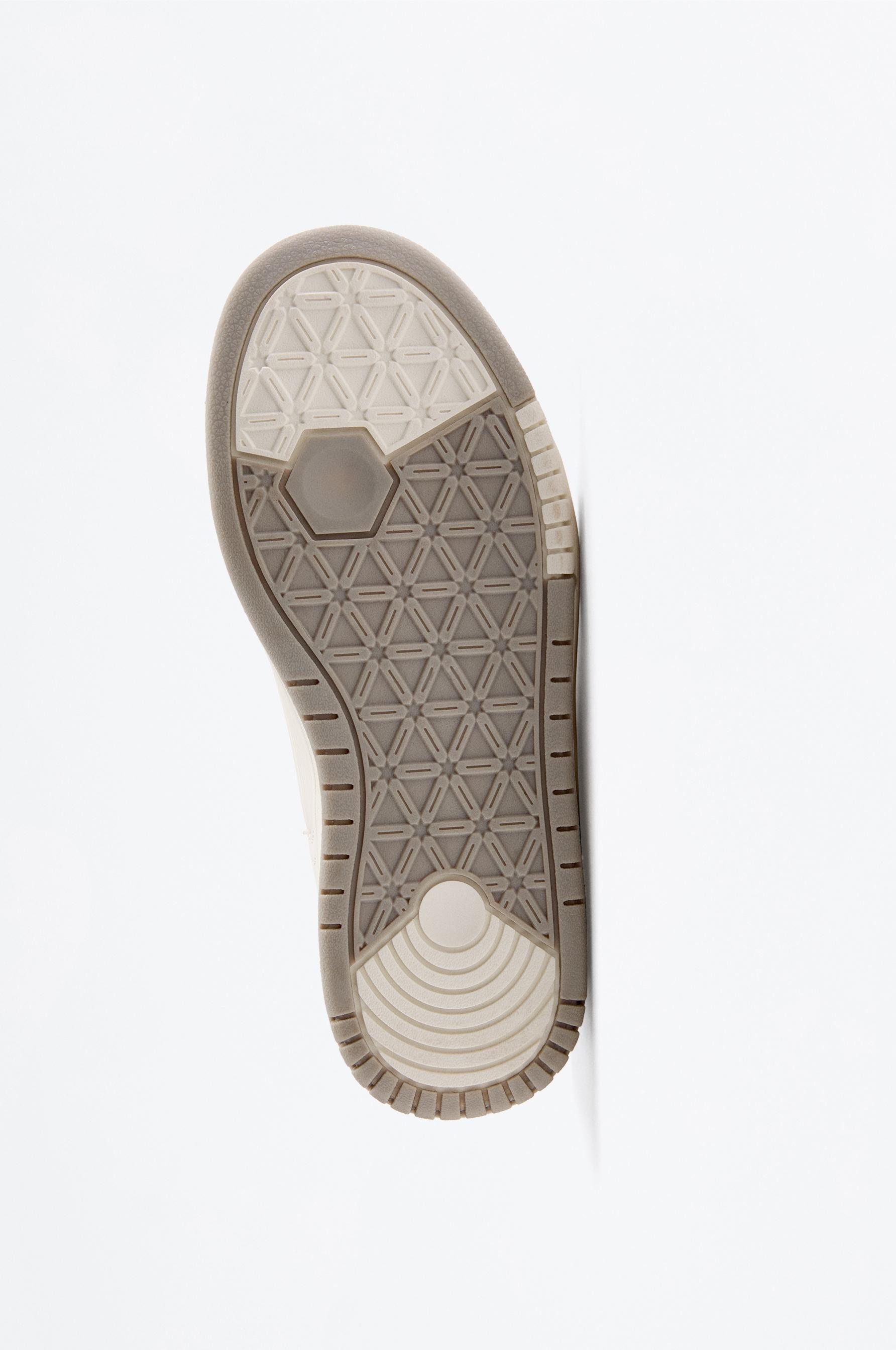 Retro rubberised sneaker — WHITE