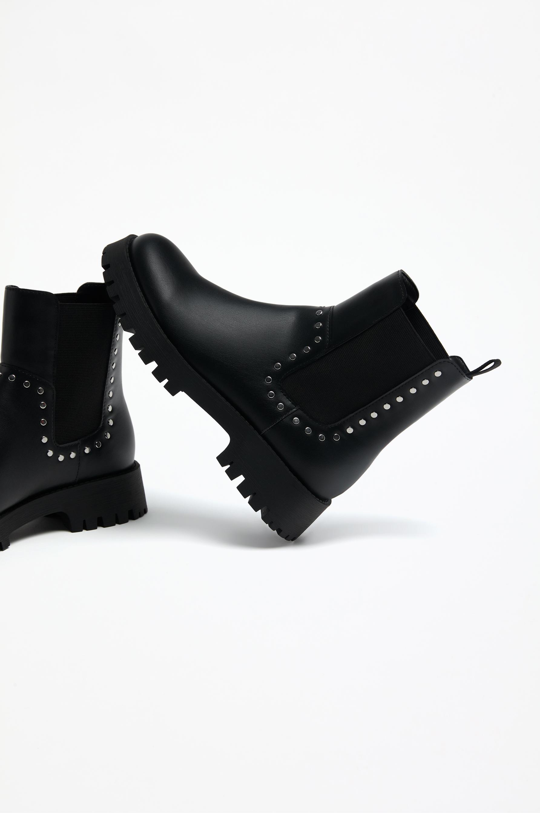 Studded Chelsea boots SHOES Woman Lefties Italy