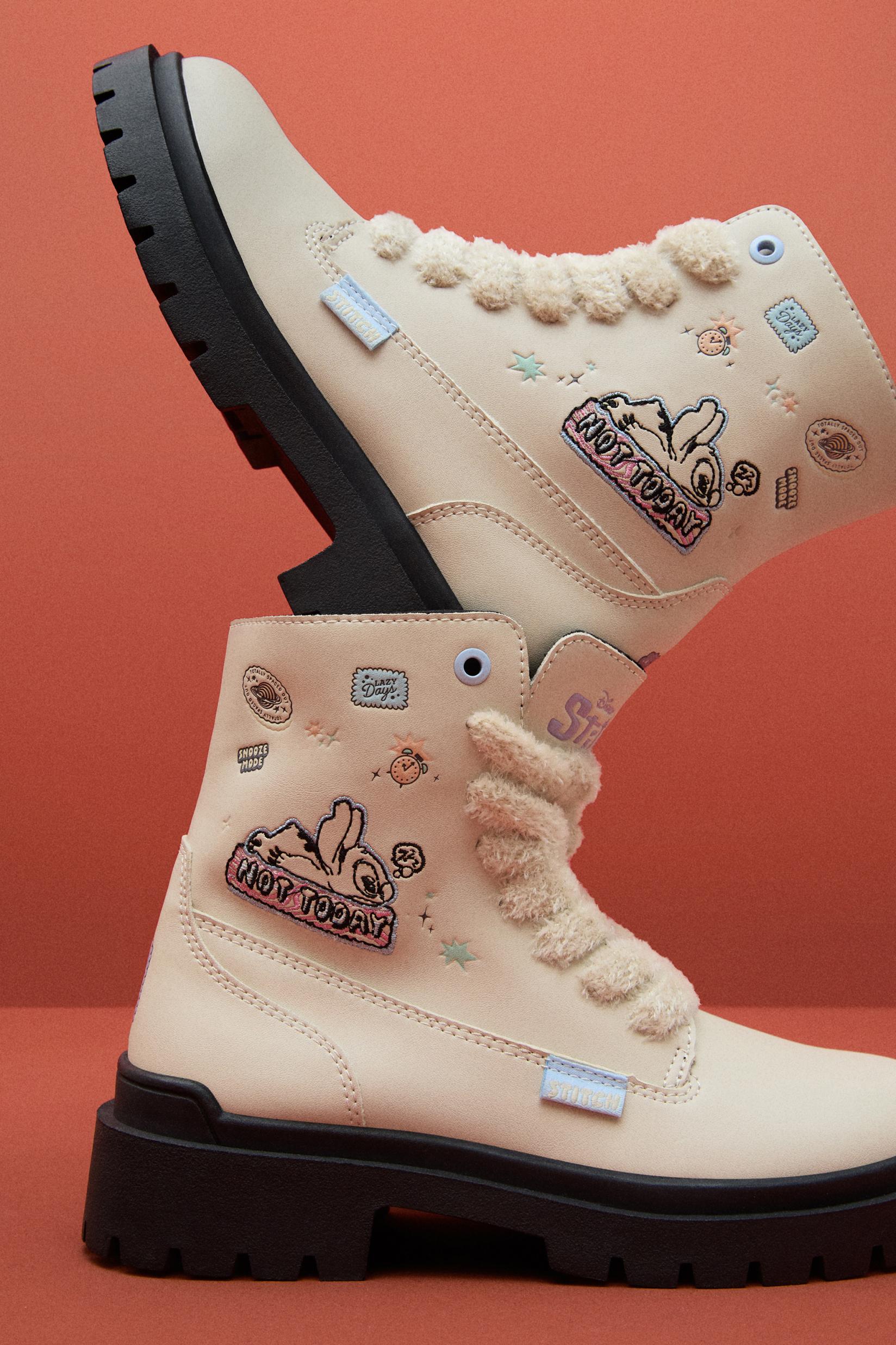 Lilo & Stitch ©Disney lace-up boots — BEIGE