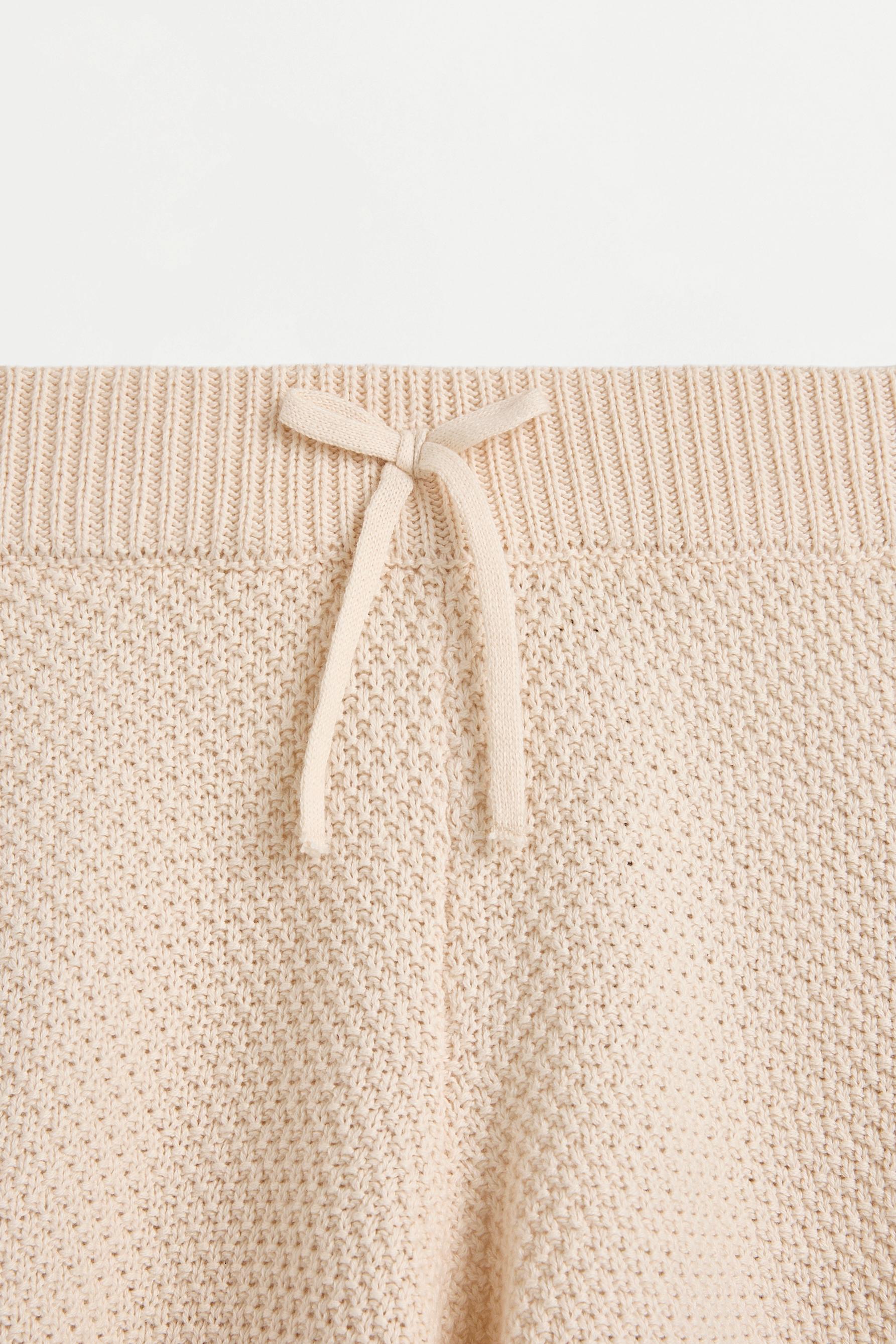 Knit shorts — SAND