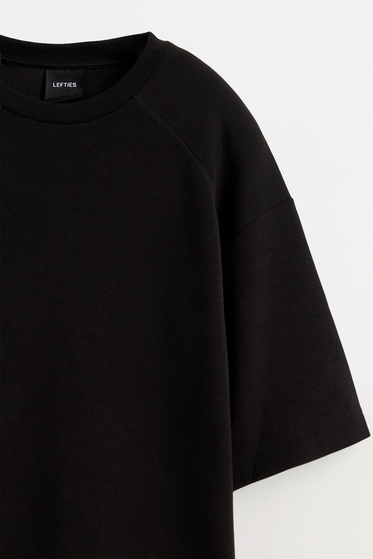 Raglan sleeve sweatshirt — BLACK