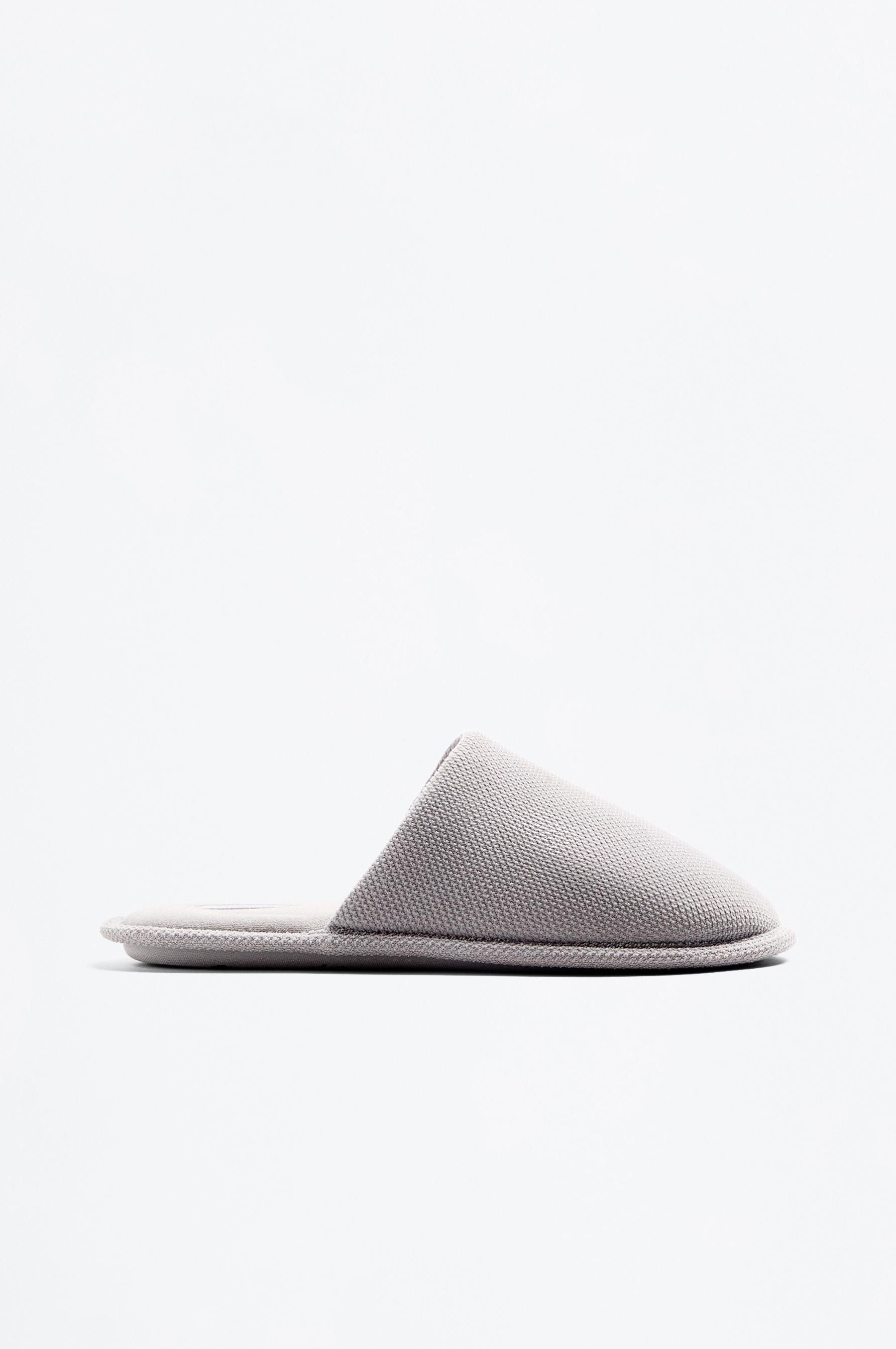 House slippers — GREY