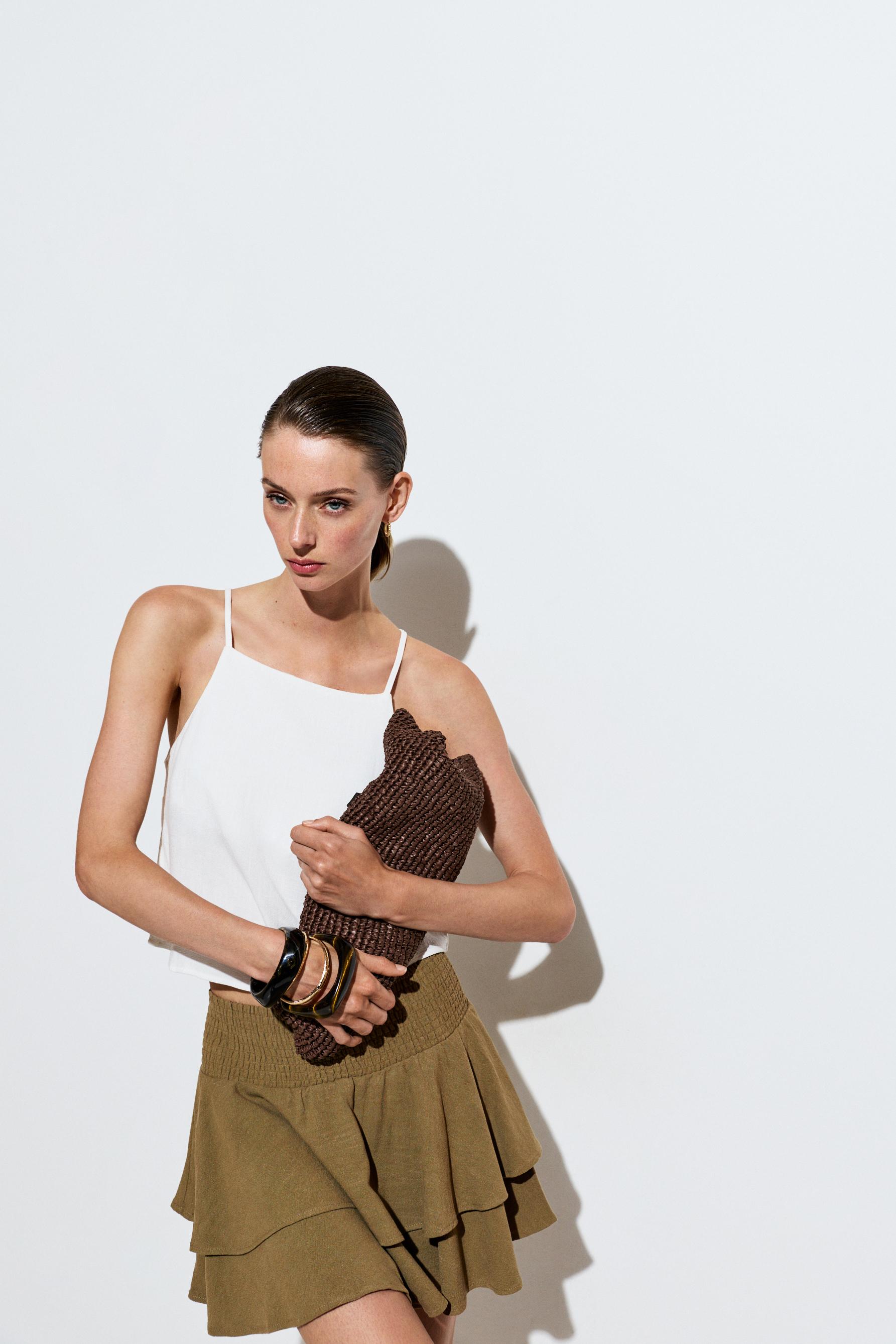 Short rustic skirt with ruffles — MEDIUM KHAKI