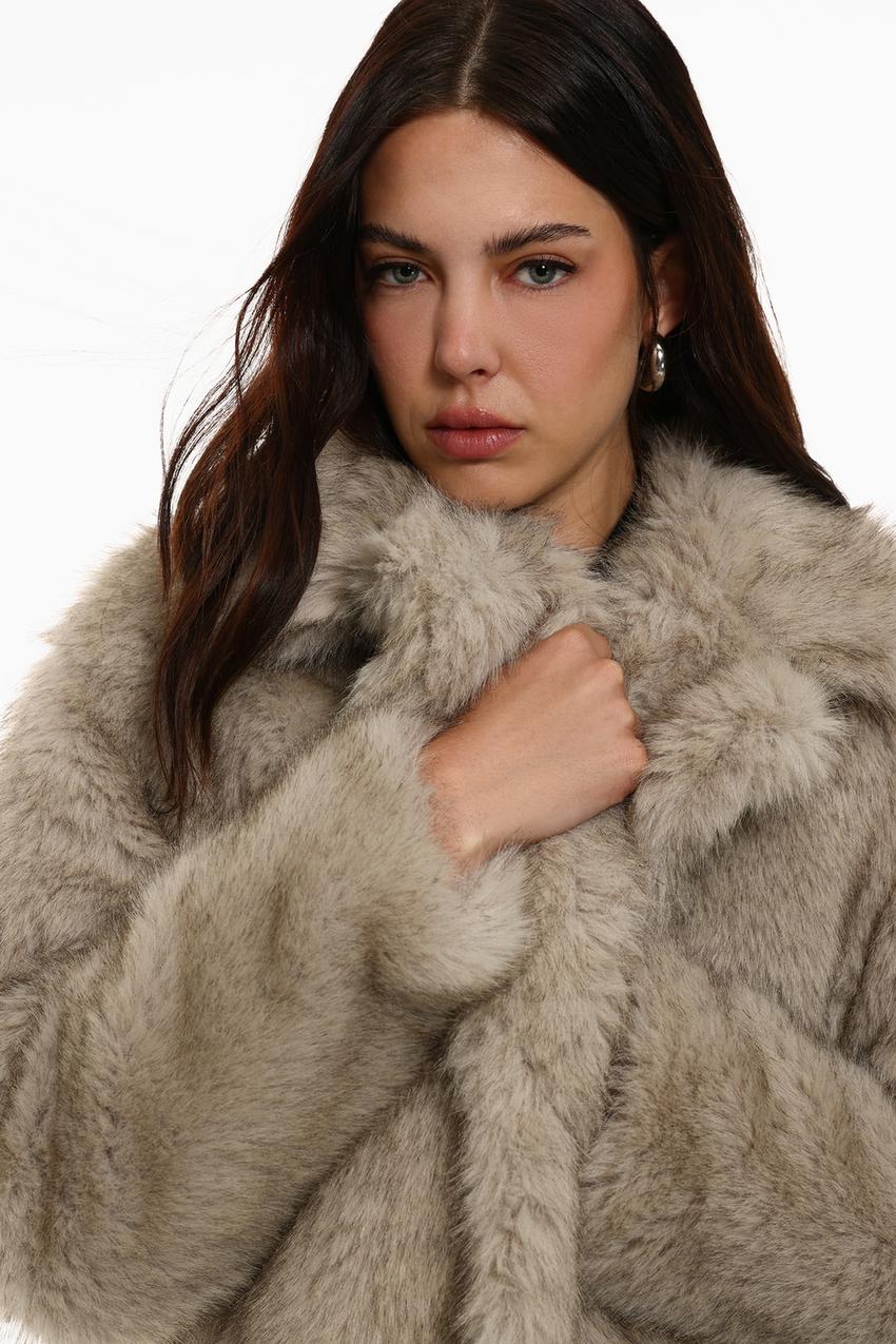 Efecto Pelo Capucha Anorak Bershka Mujer Cazadora Efecto Pelo