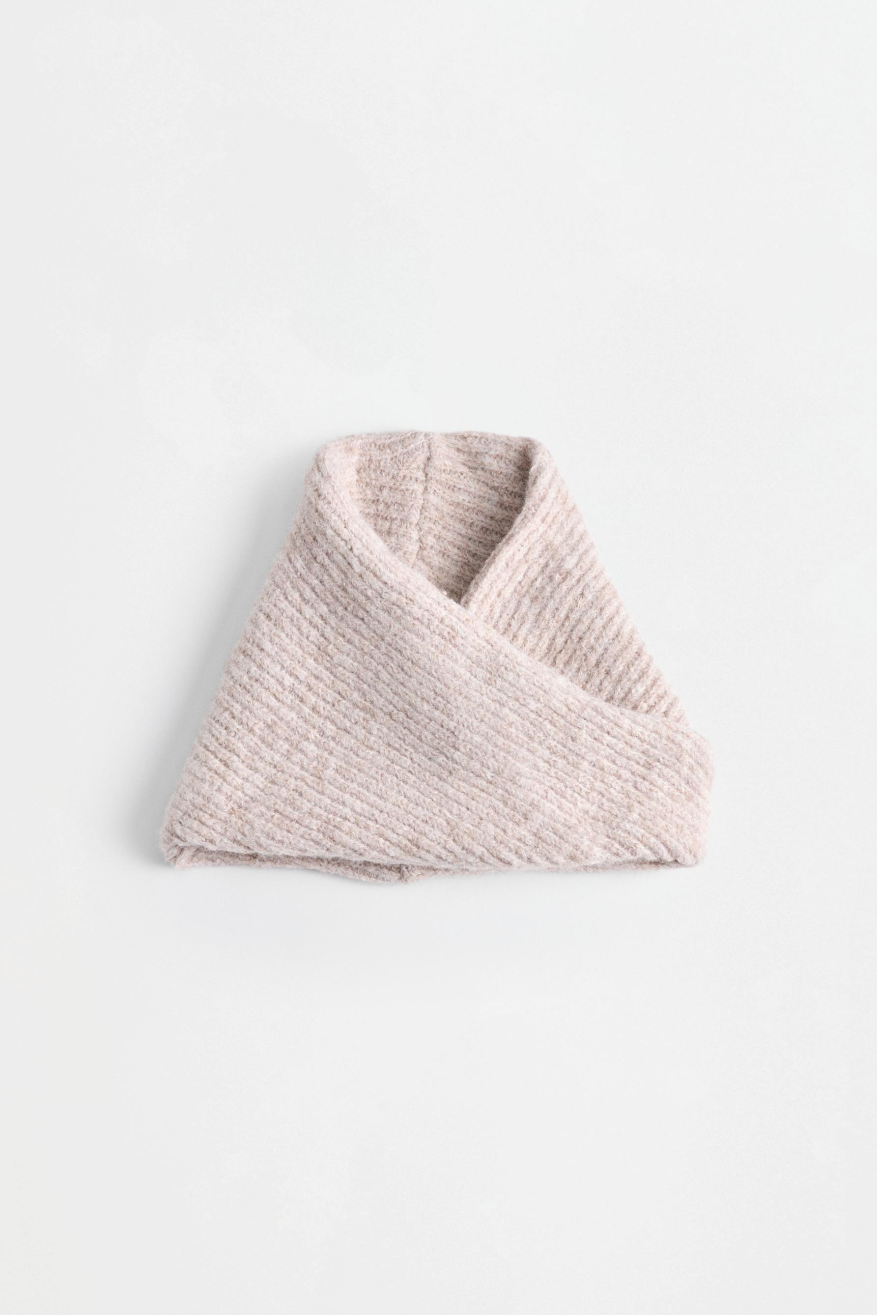 Ribbed knit snood — BEIGE