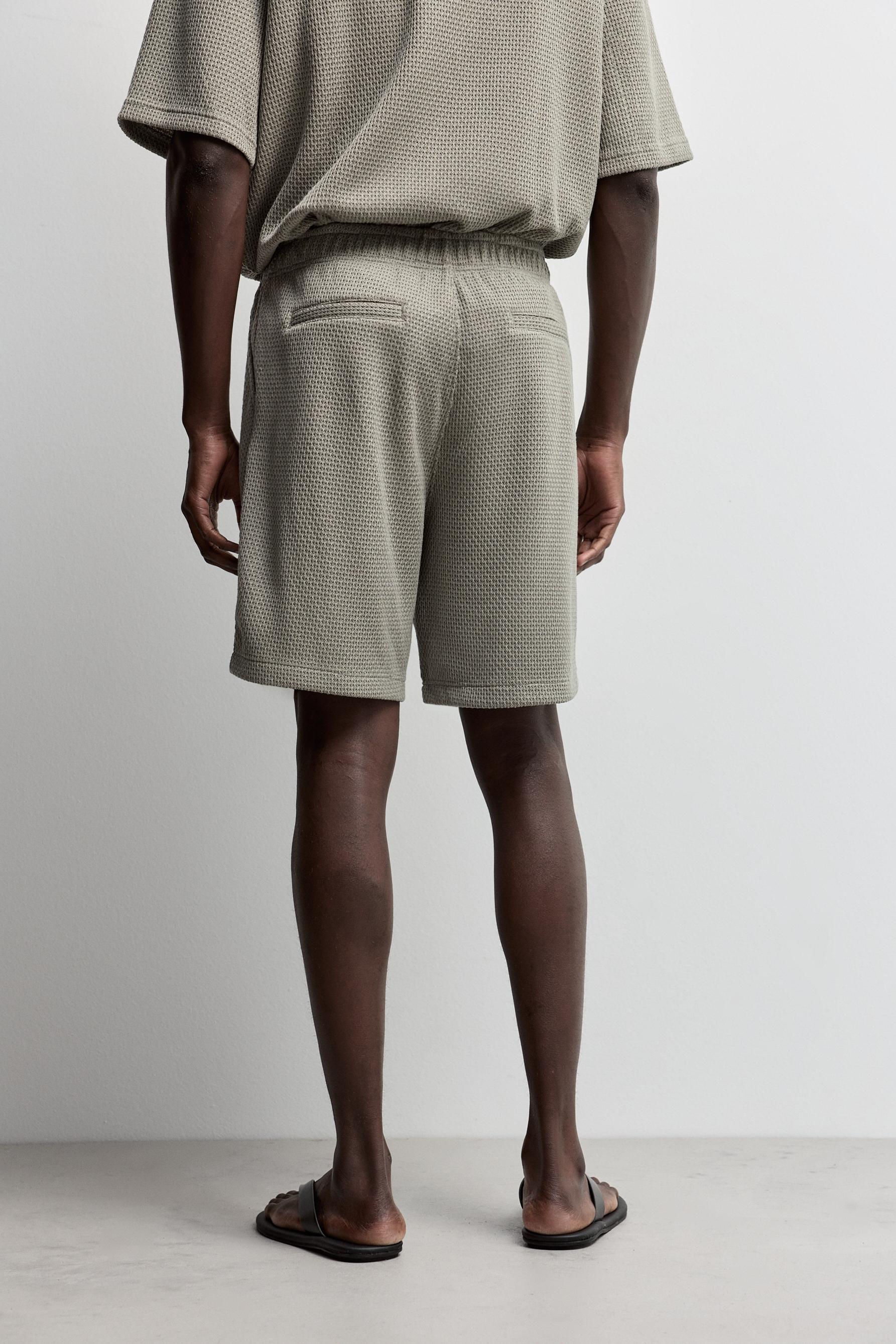 Waffle-textured Bermuda shorts — PALE GREEN