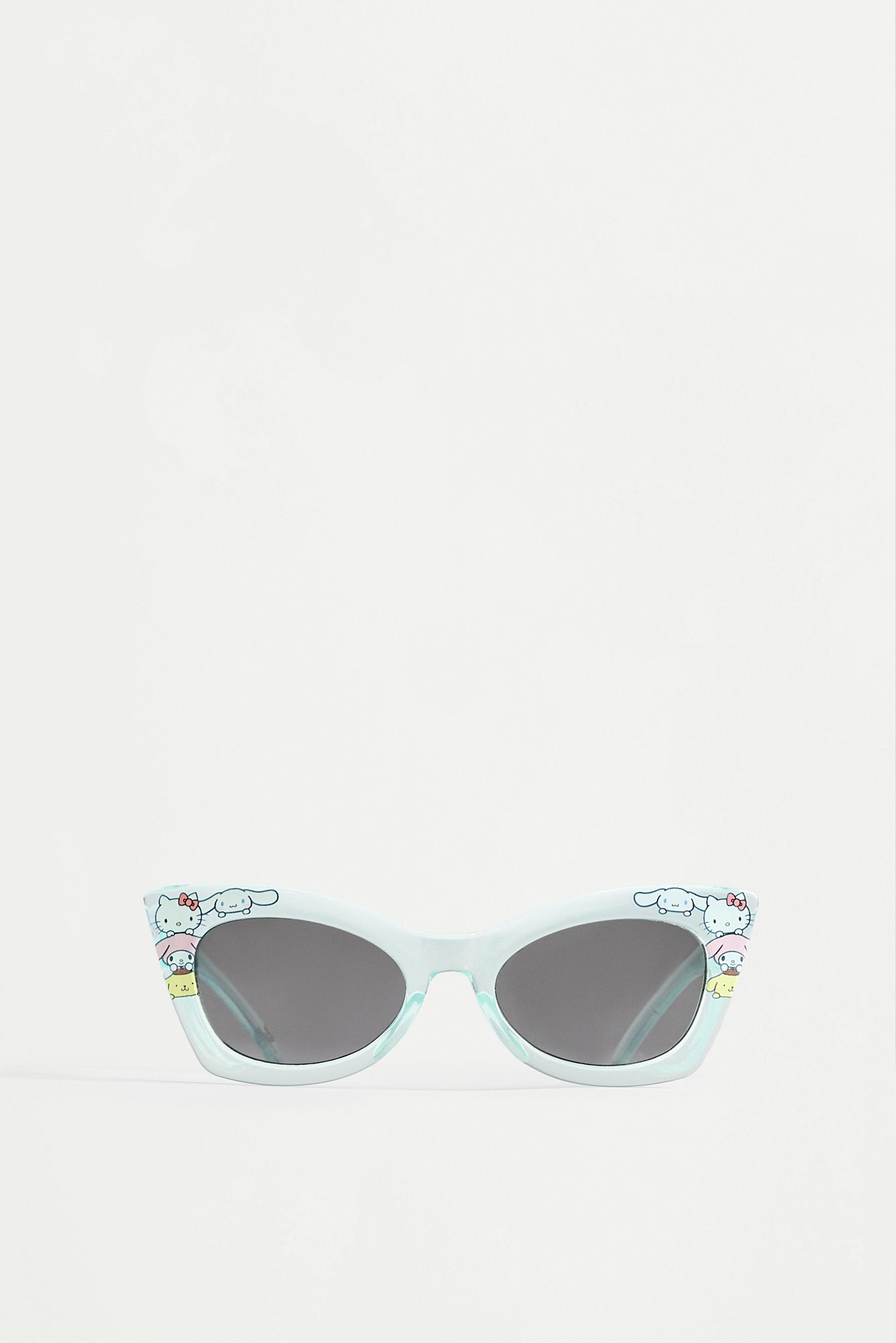 Hello Kitty ©SANRIO cat-eye sunglasses — SKY BLUE