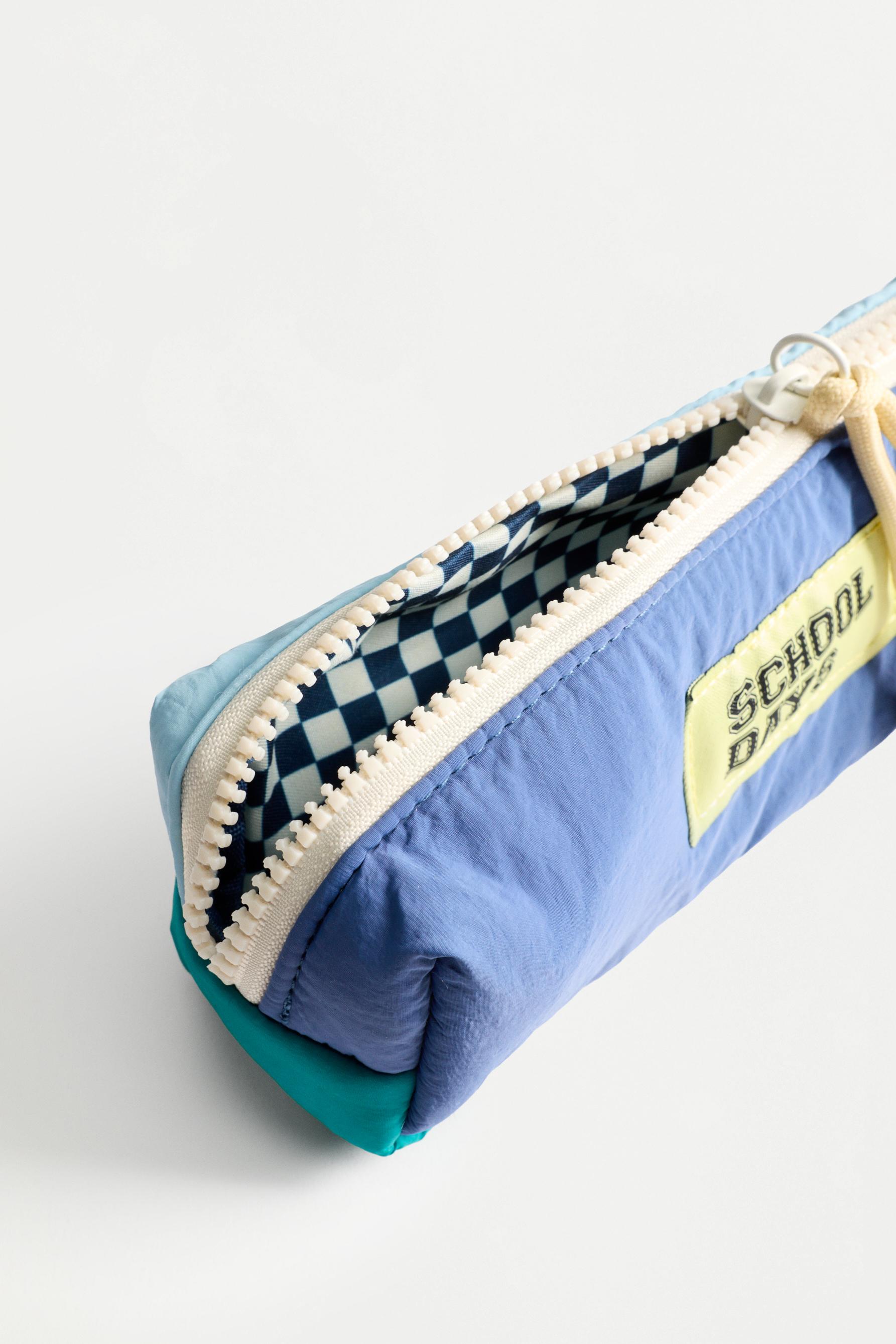 Quilted color block pencil case — BLUE