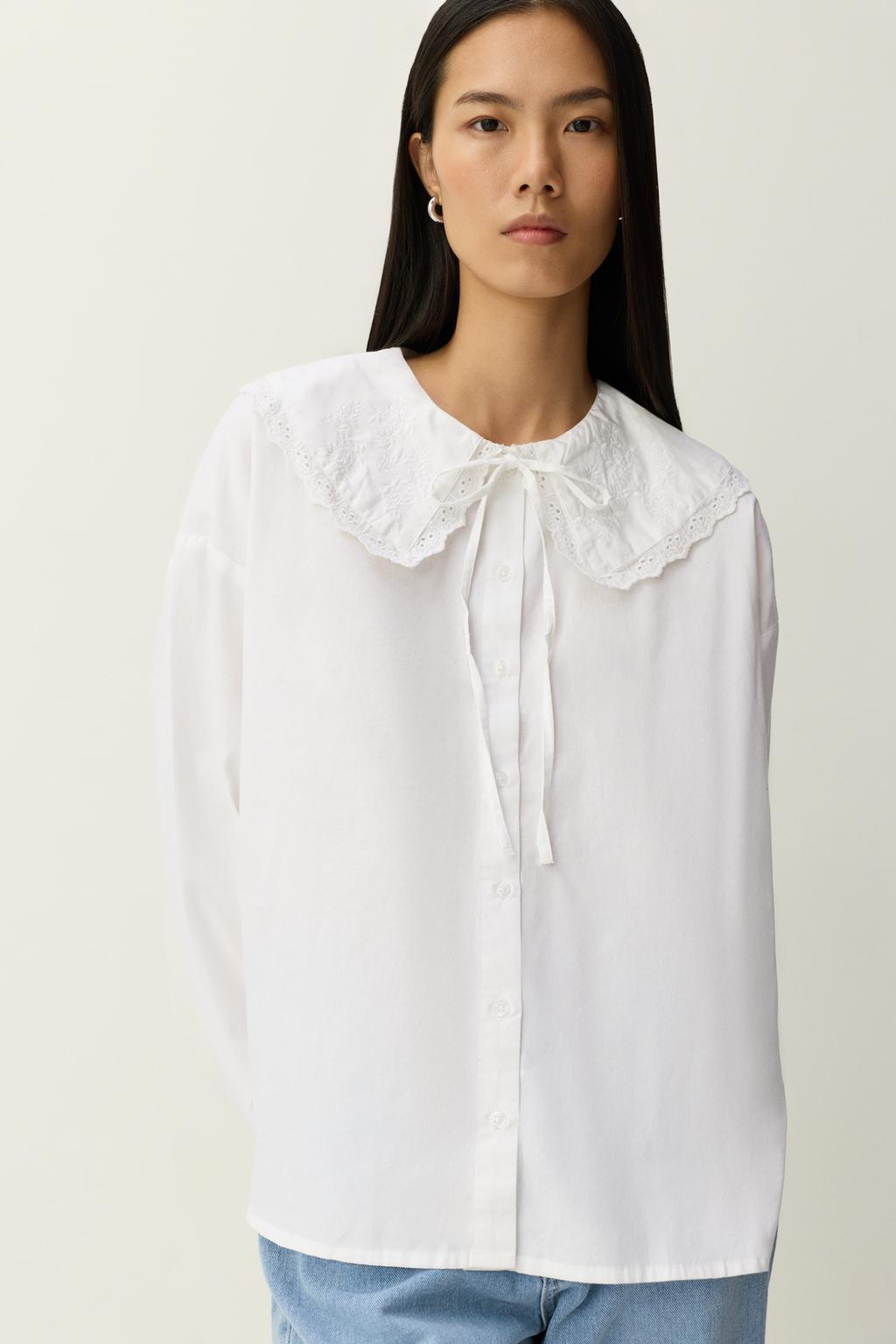 Bib collar shirt