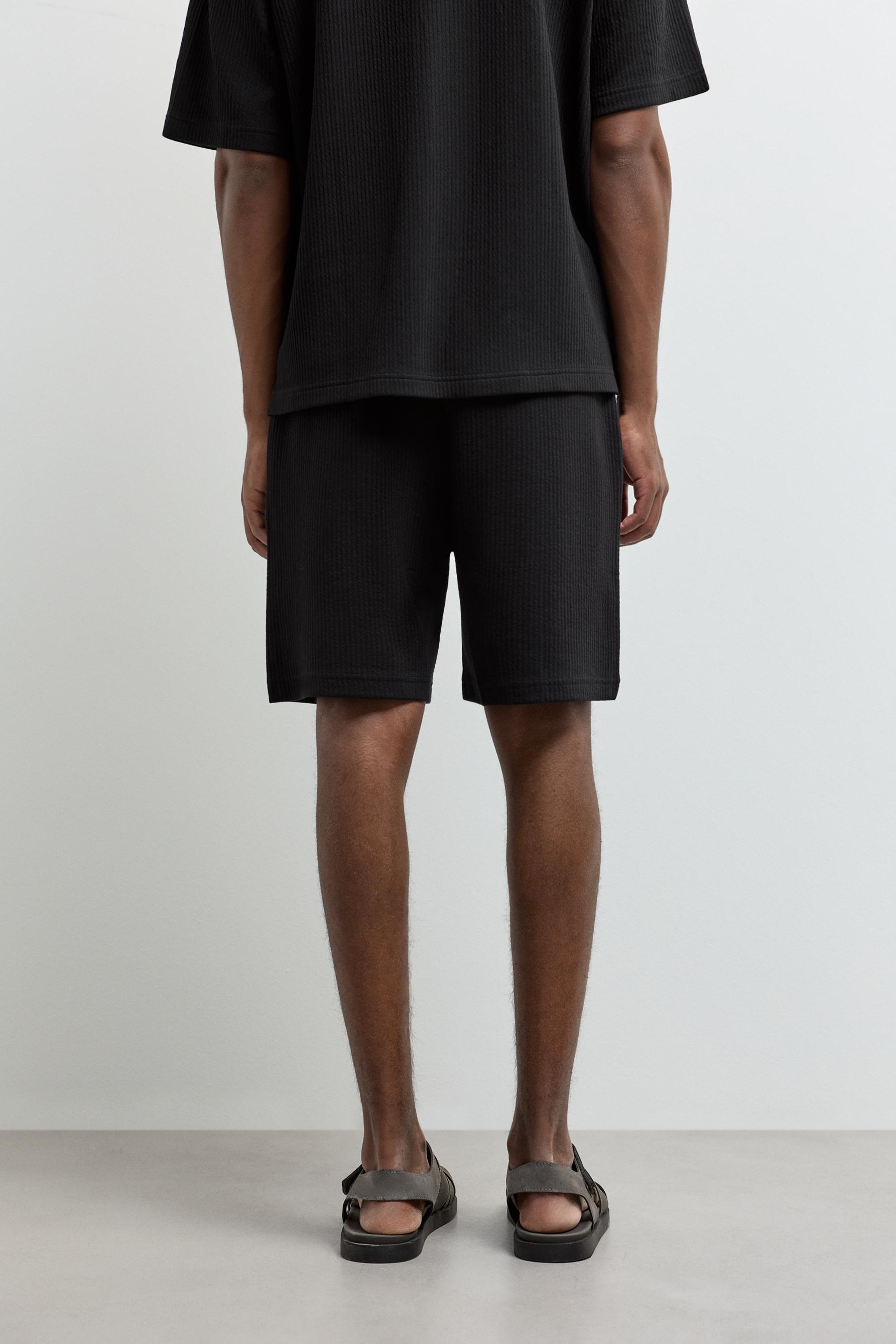 Textured tracksuit Bermuda shorts — BLACK