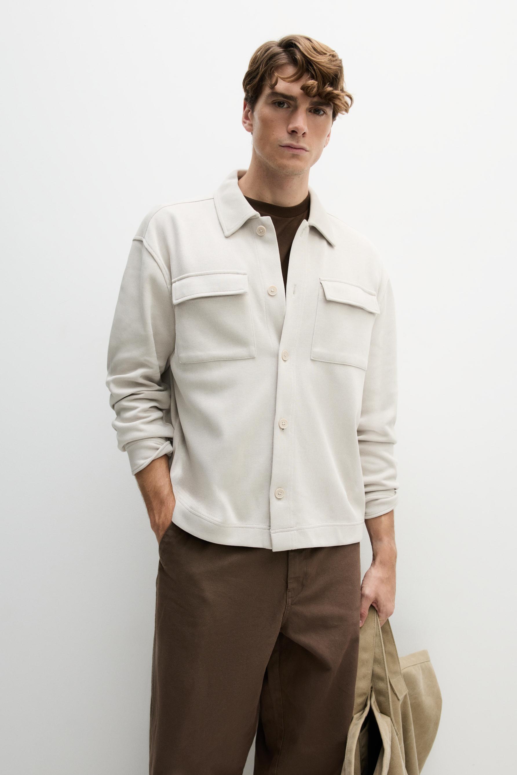 Sobrecamisa textura bolsillos