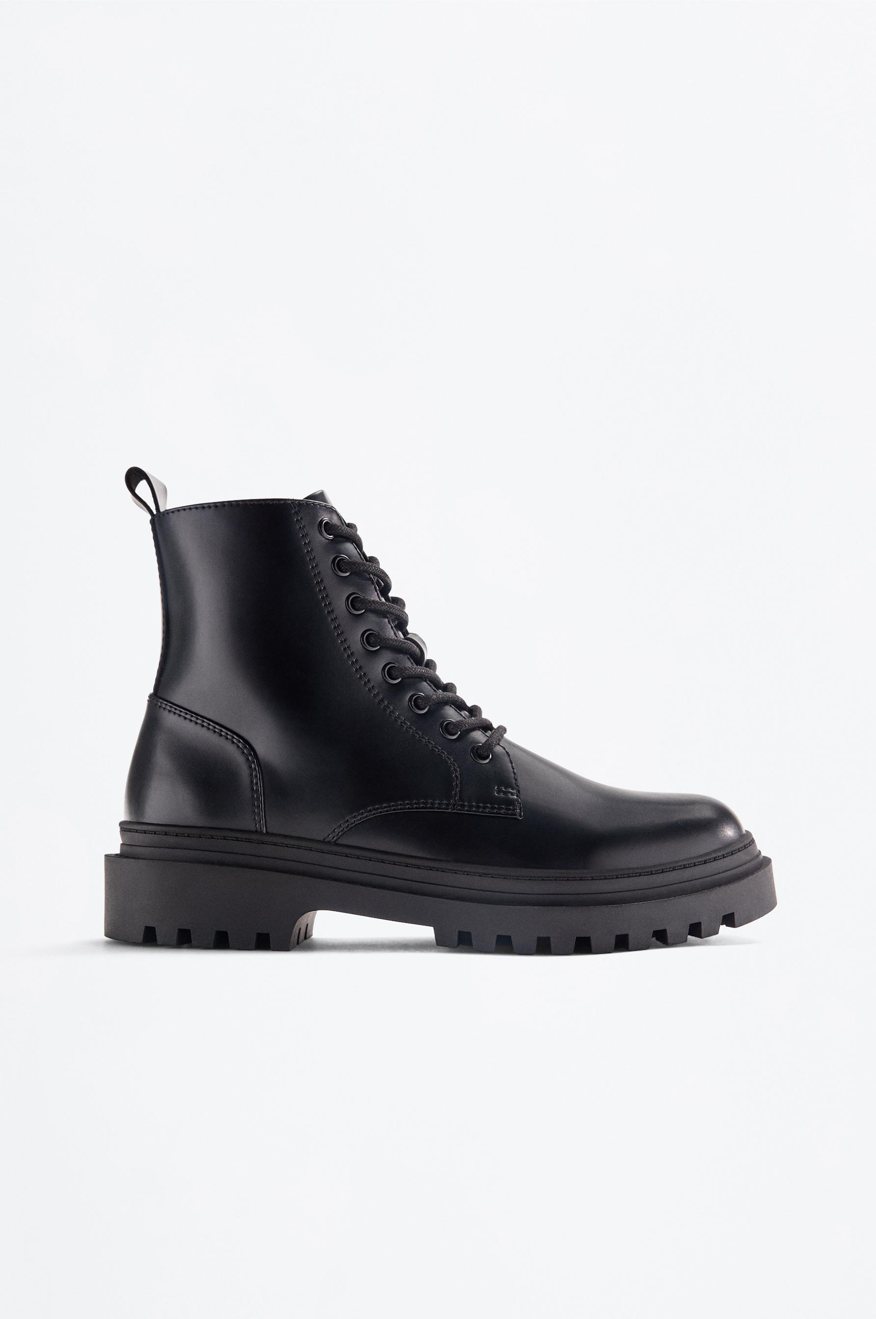 Lace-up boot — BLACK