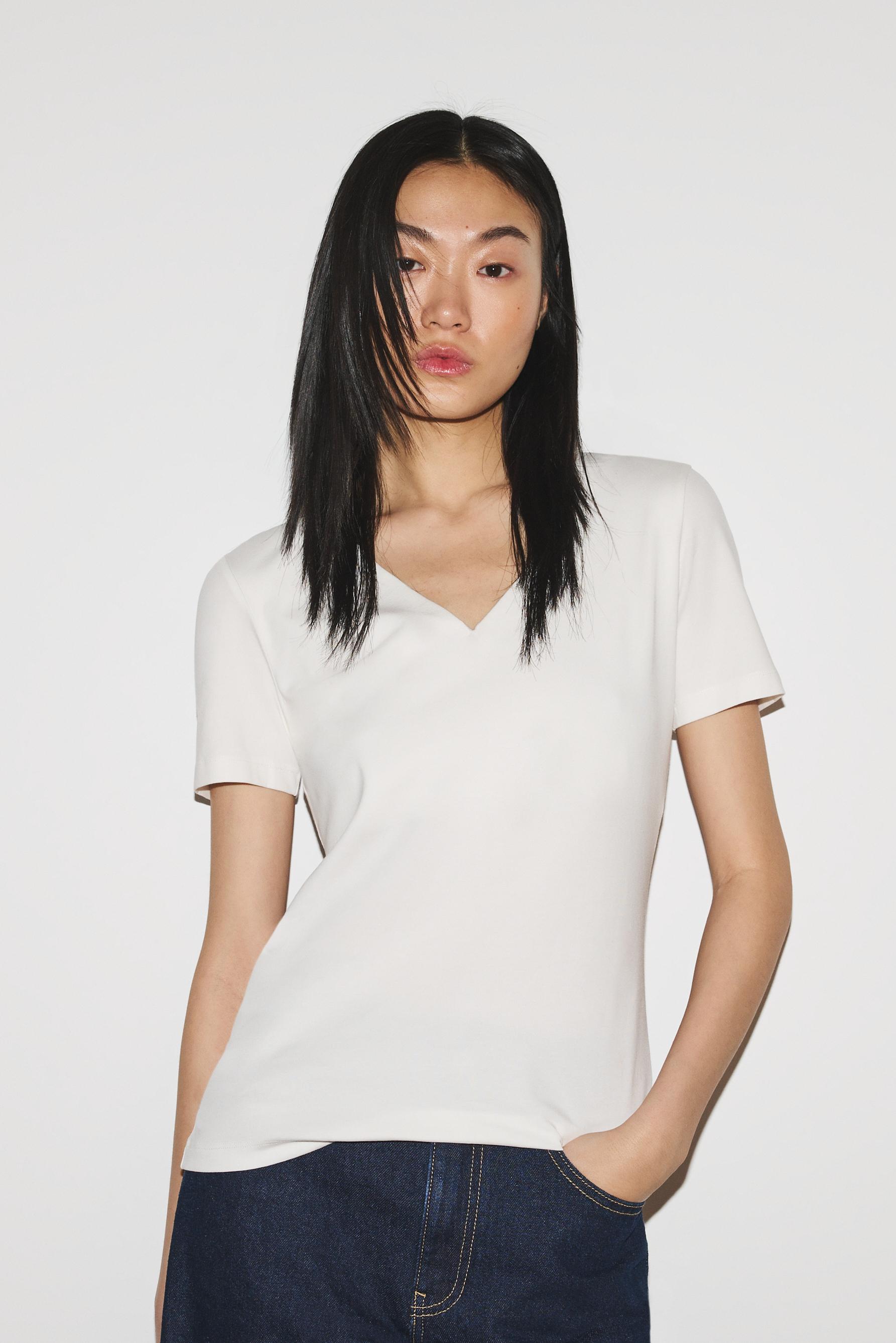 V-neck T-shirt — WHITE
