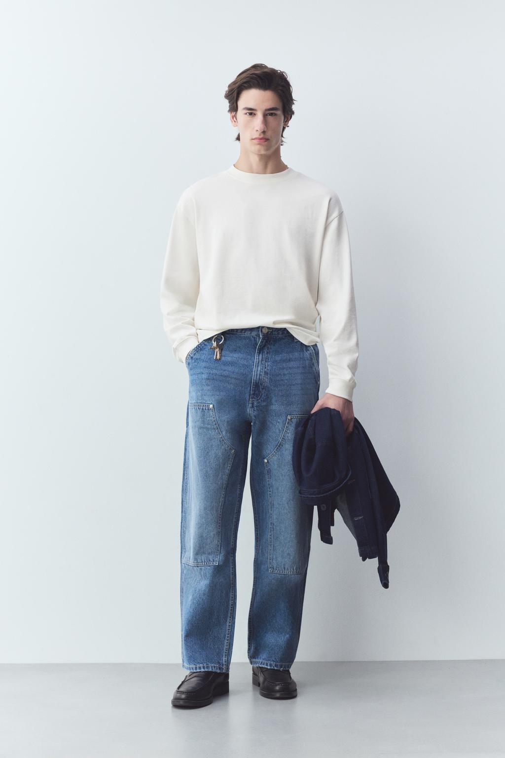 Loose-fit jeans