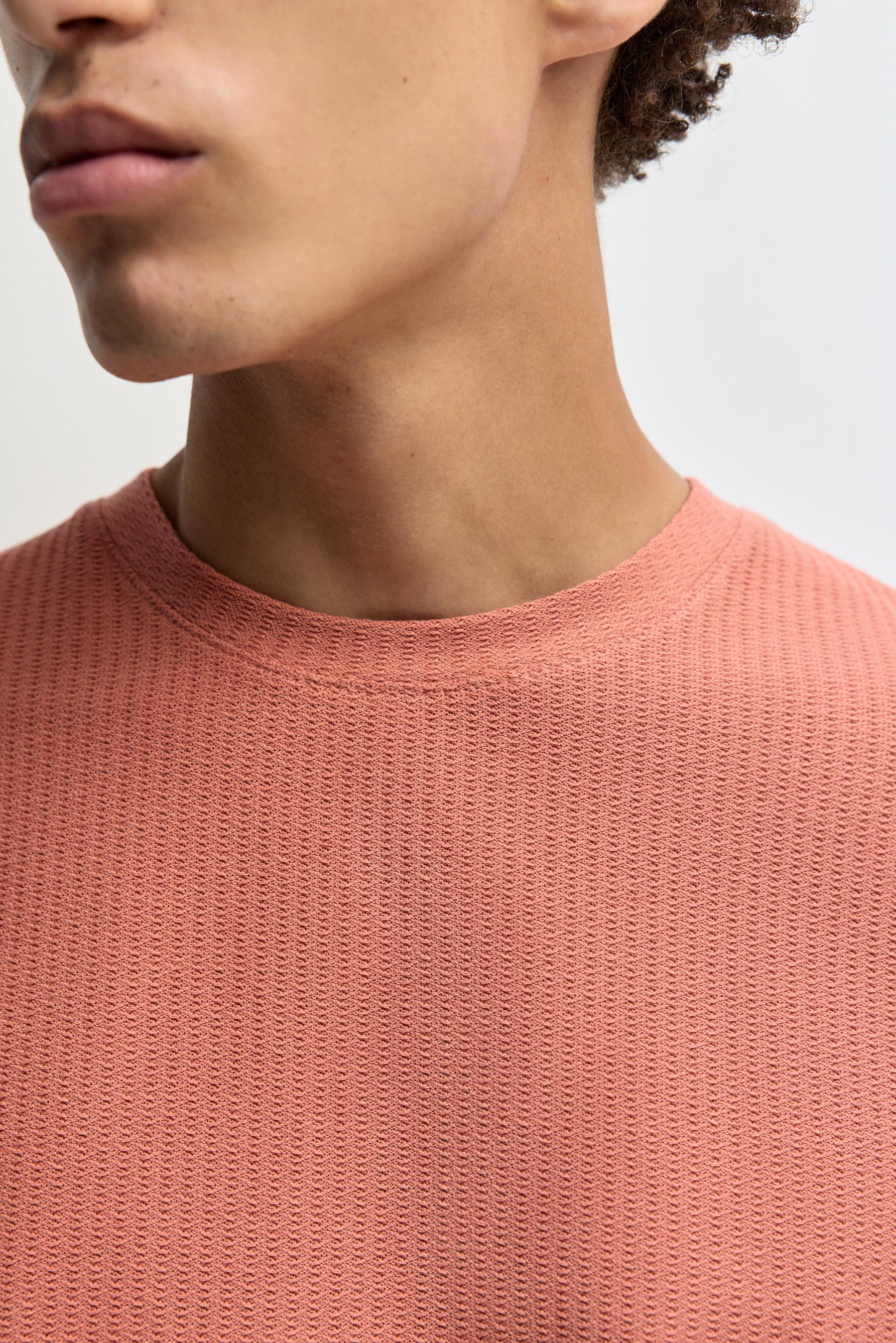 Texture T-shirt — BRIGHT CORAL