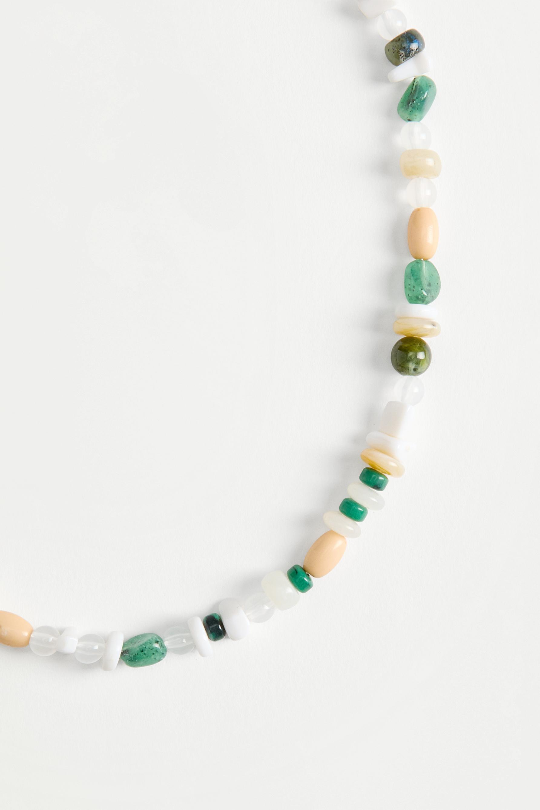 Beaded necklace — VARIOUS