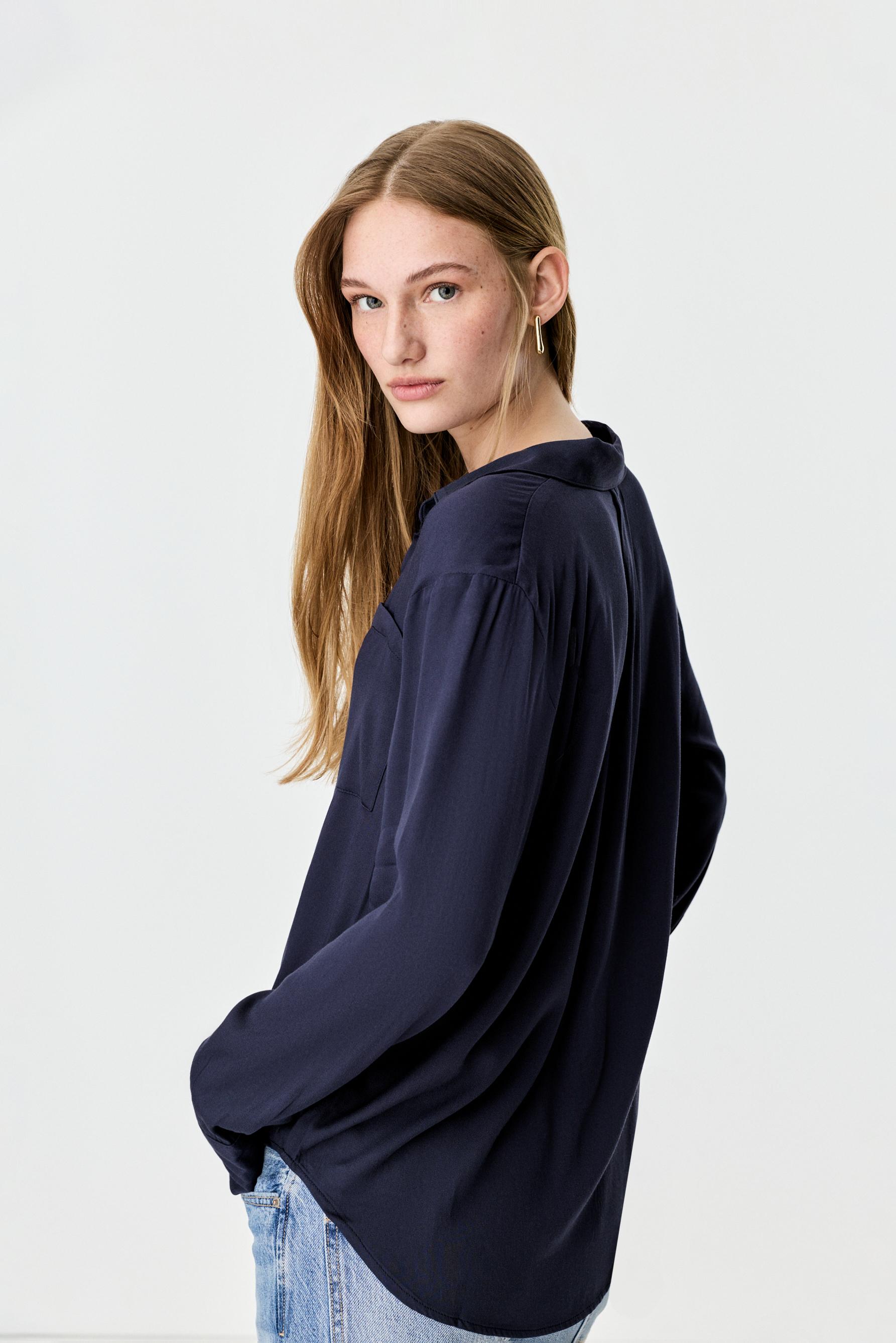 Basic henley shirt — NAVY