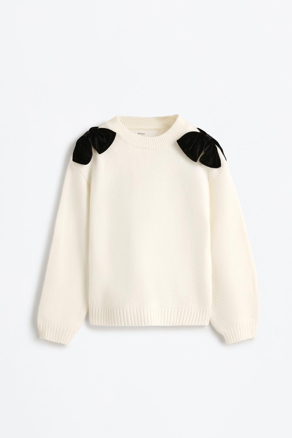 Bow appliqué sweater