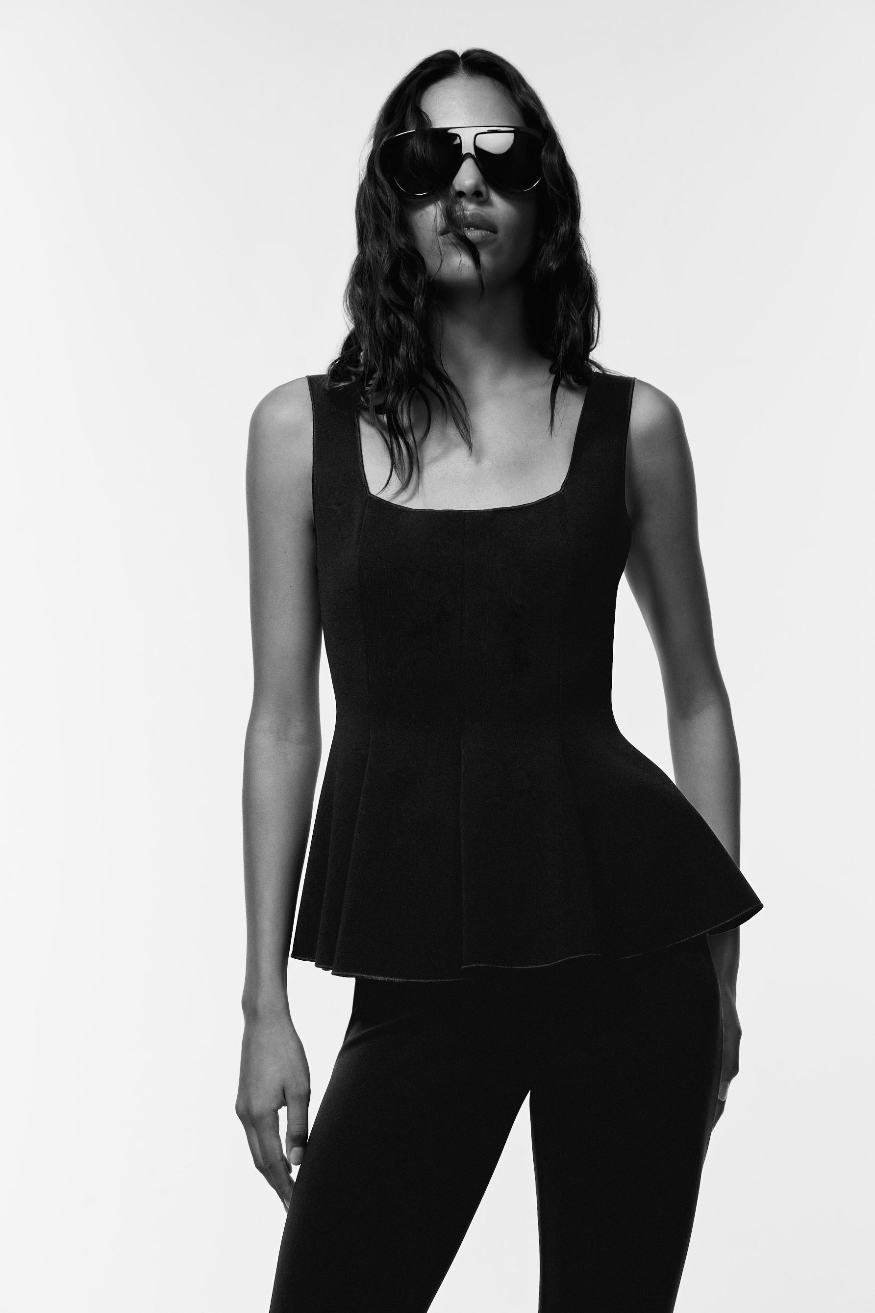 Peplum top — BLACK
