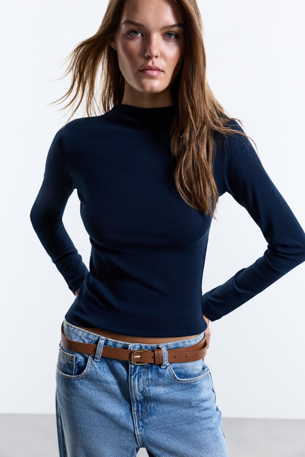 Funnel neck T-shirt
