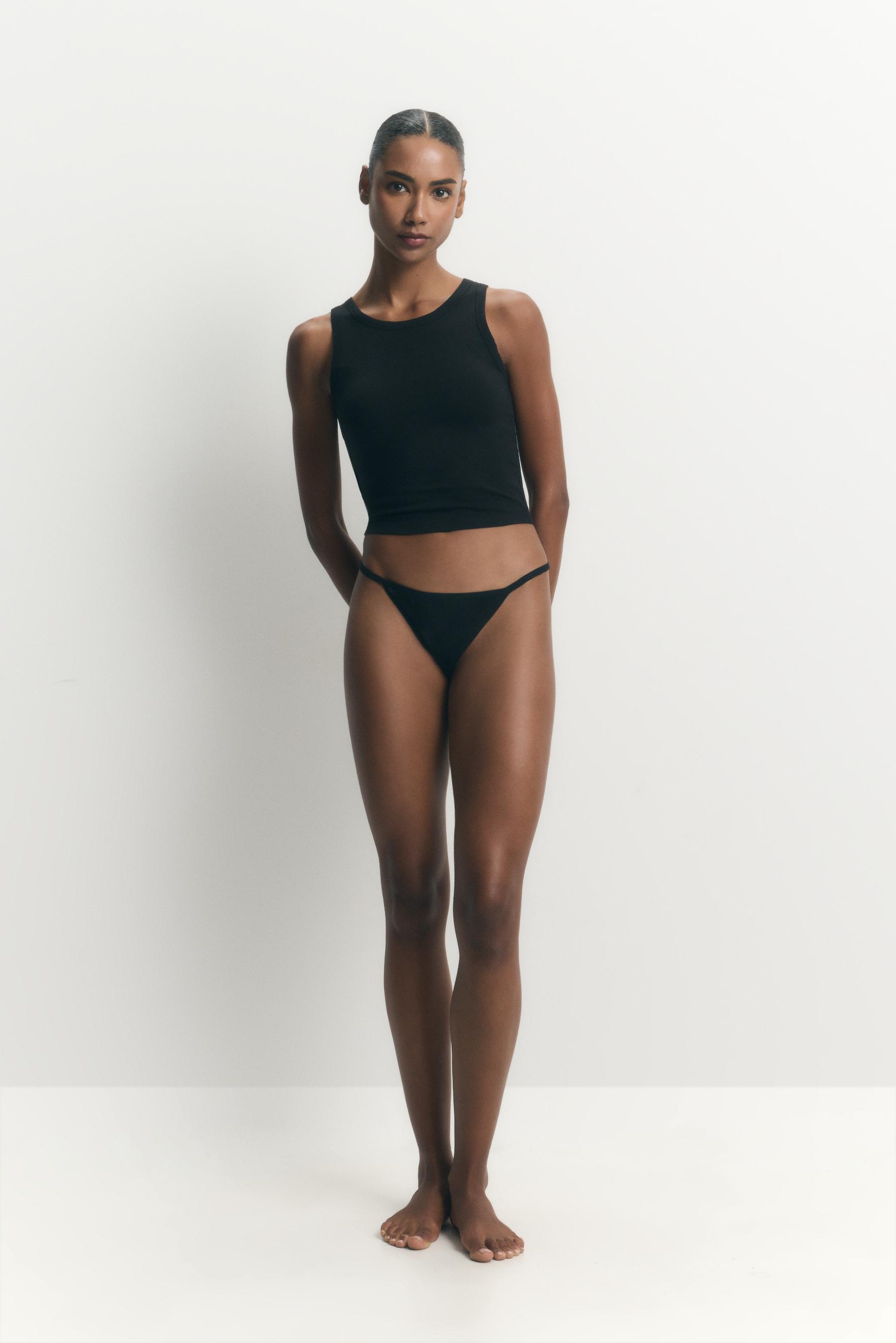 Top with built-in bra — BLACK