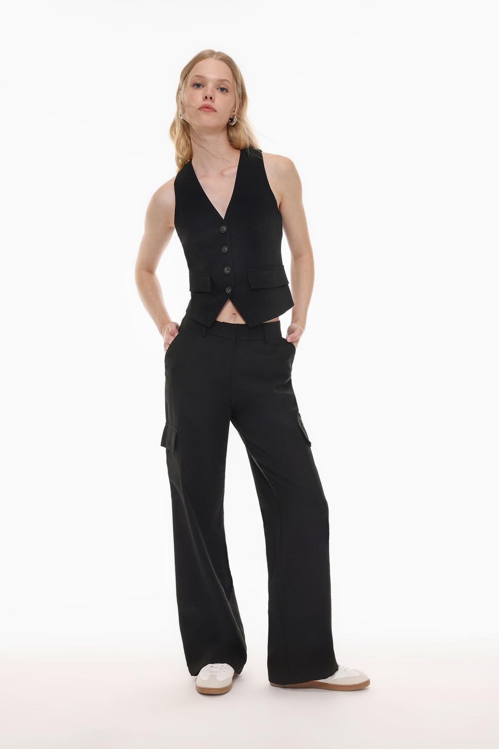 Straight-fit cargo trousers