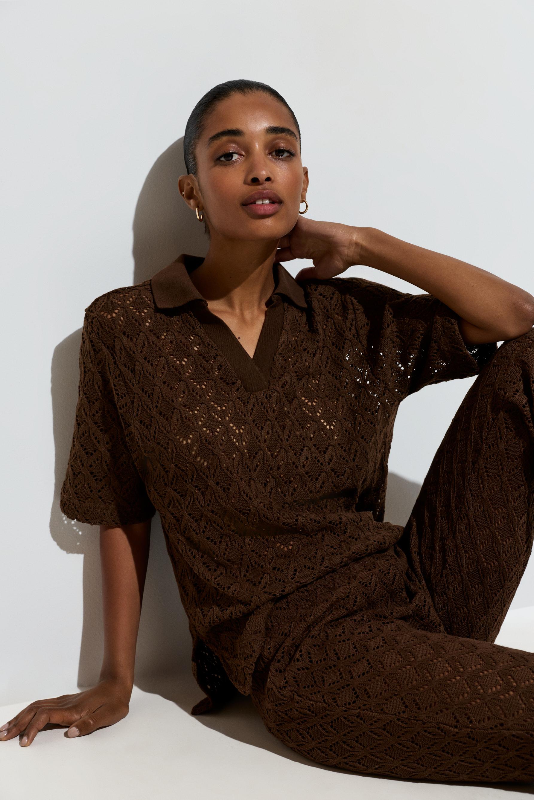 Crochet-effect polo shirt — BROWN