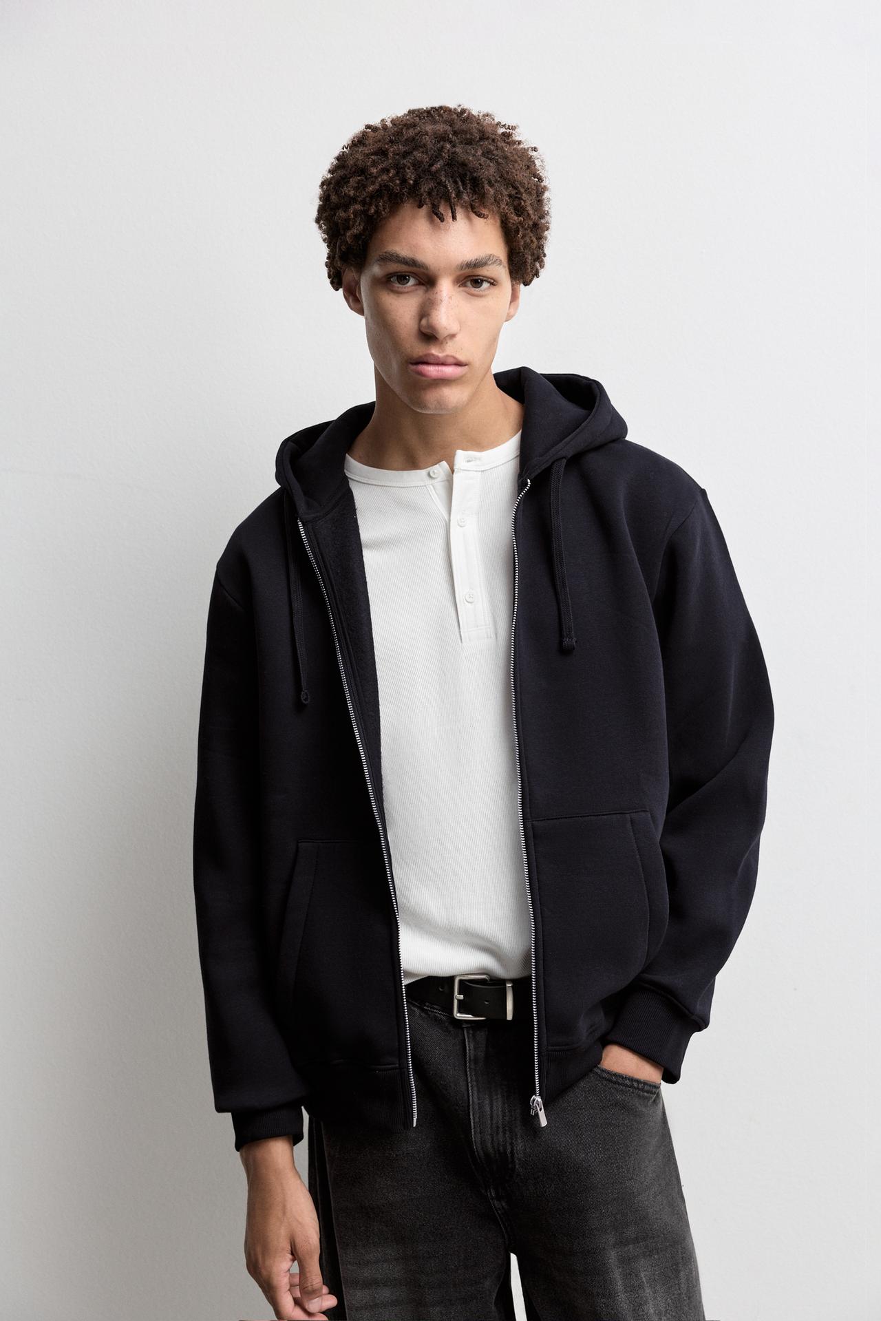 Basic zip-up hoodie — BLACK