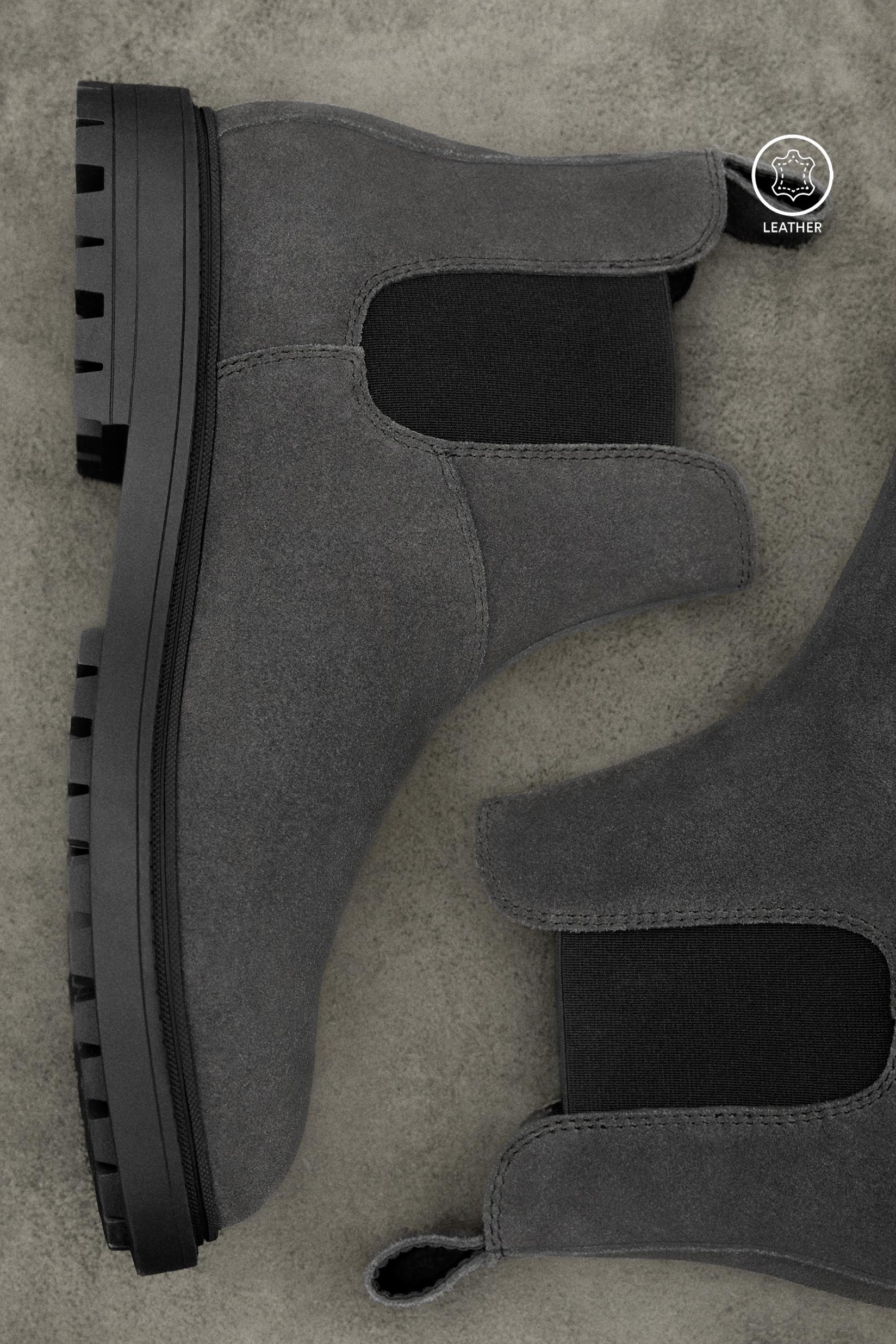 Leather Chelsea ankle boots — GREY