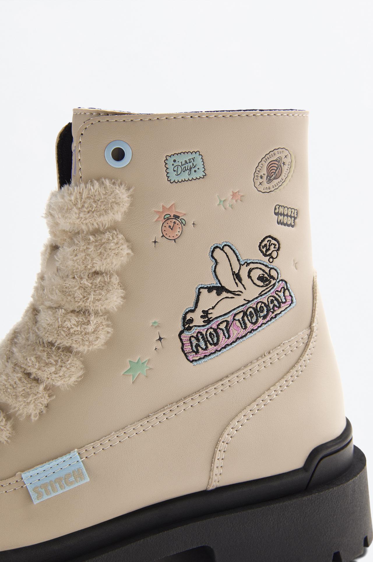 Lilo & Stitch ©Disney lace-up boots — BEIGE