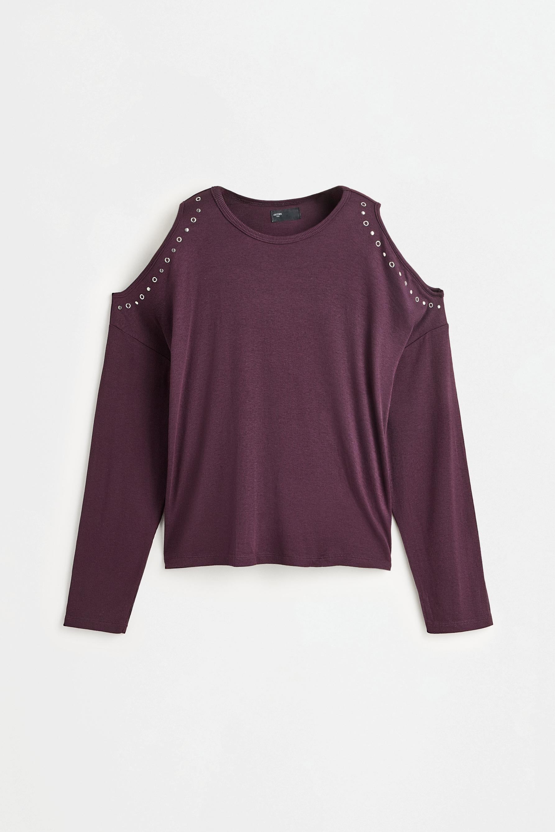 Camiseta cut out tachas