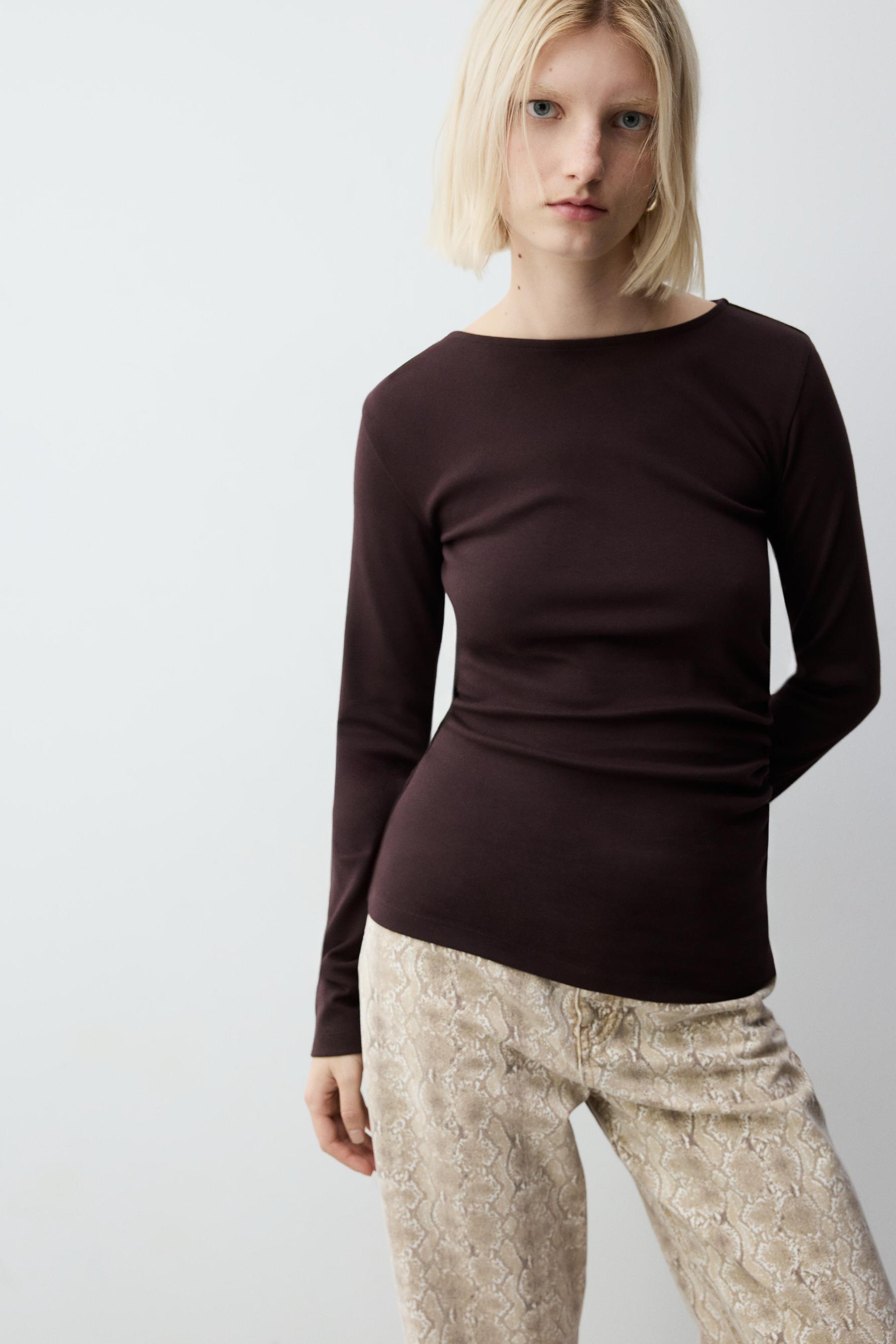 Camiseta básica frunces