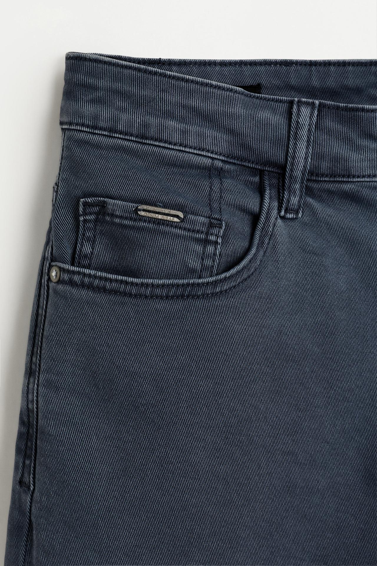 Slim denim Bermuda shorts — INDIGO