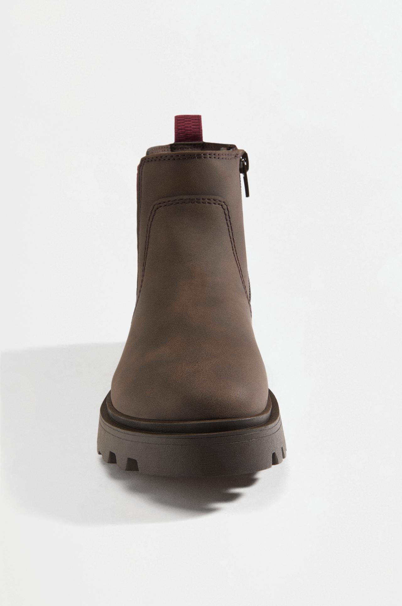 Chelsea boots — BROWN