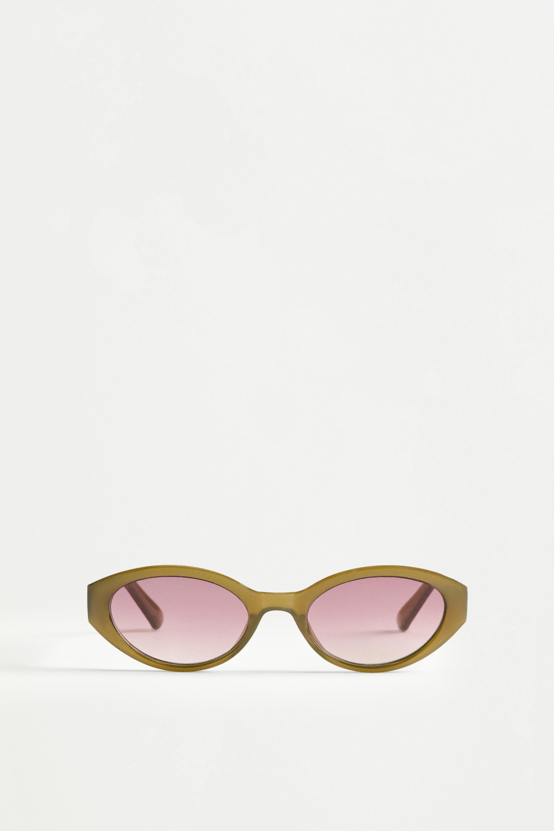 Olive green oval sunglasses — OLIVE GREEN