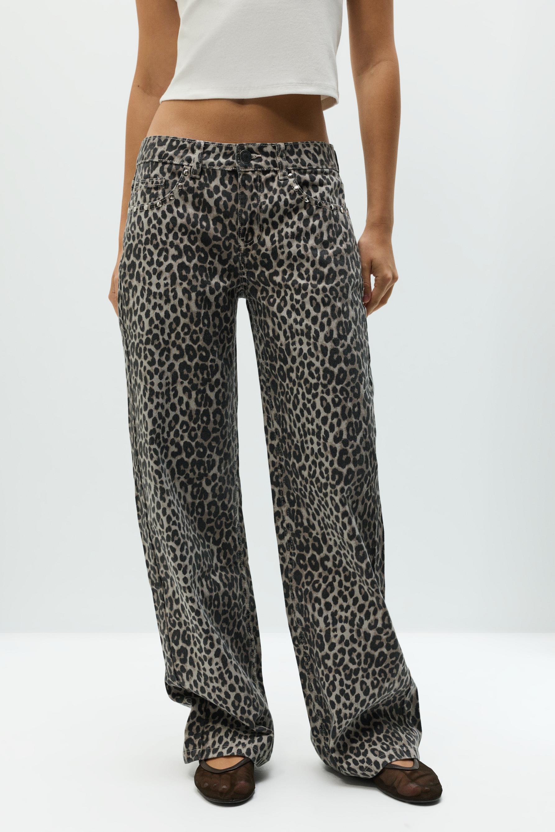 Studded animal print baggy jeans — LEOPARD PRINT