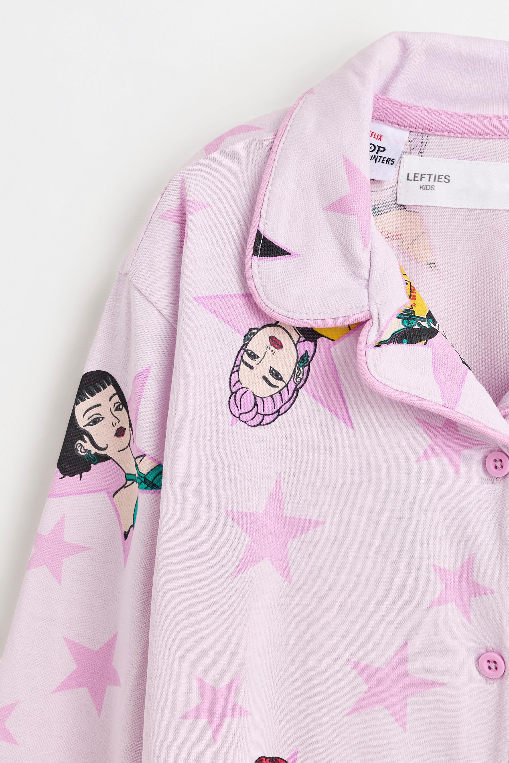 Huntrix K-Pop Demon Hunters ™/© Netflix long pyjamas with sleep mask — PALE LILAC