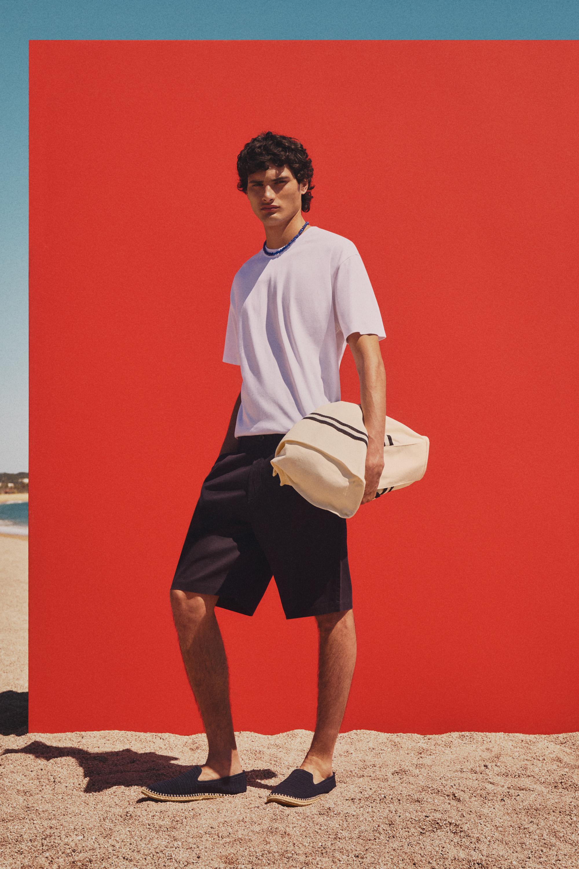 Jogger Bermuda shorts — BLACK
