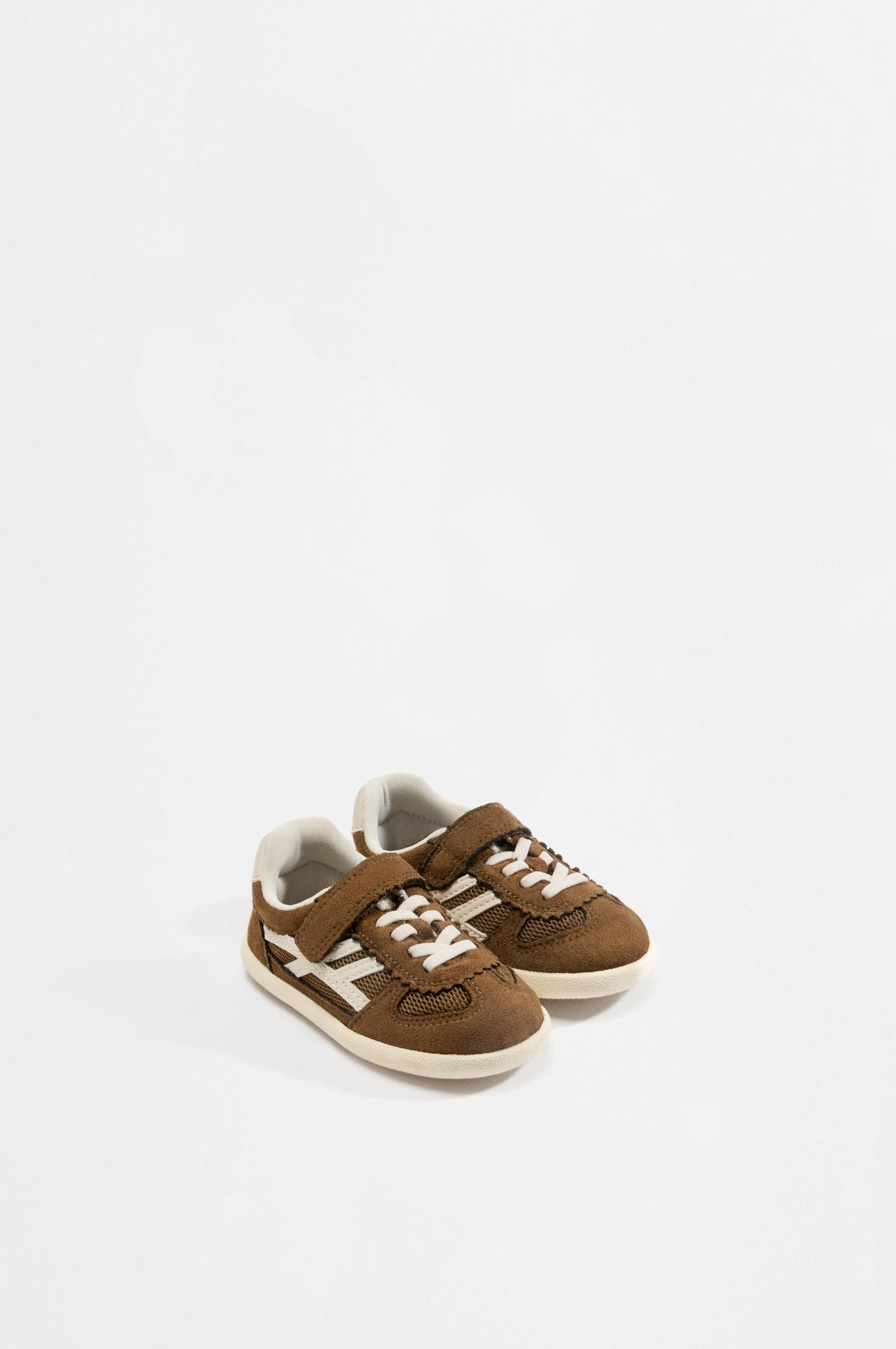 Barefoot-style mixed-material sneakers — 1-066