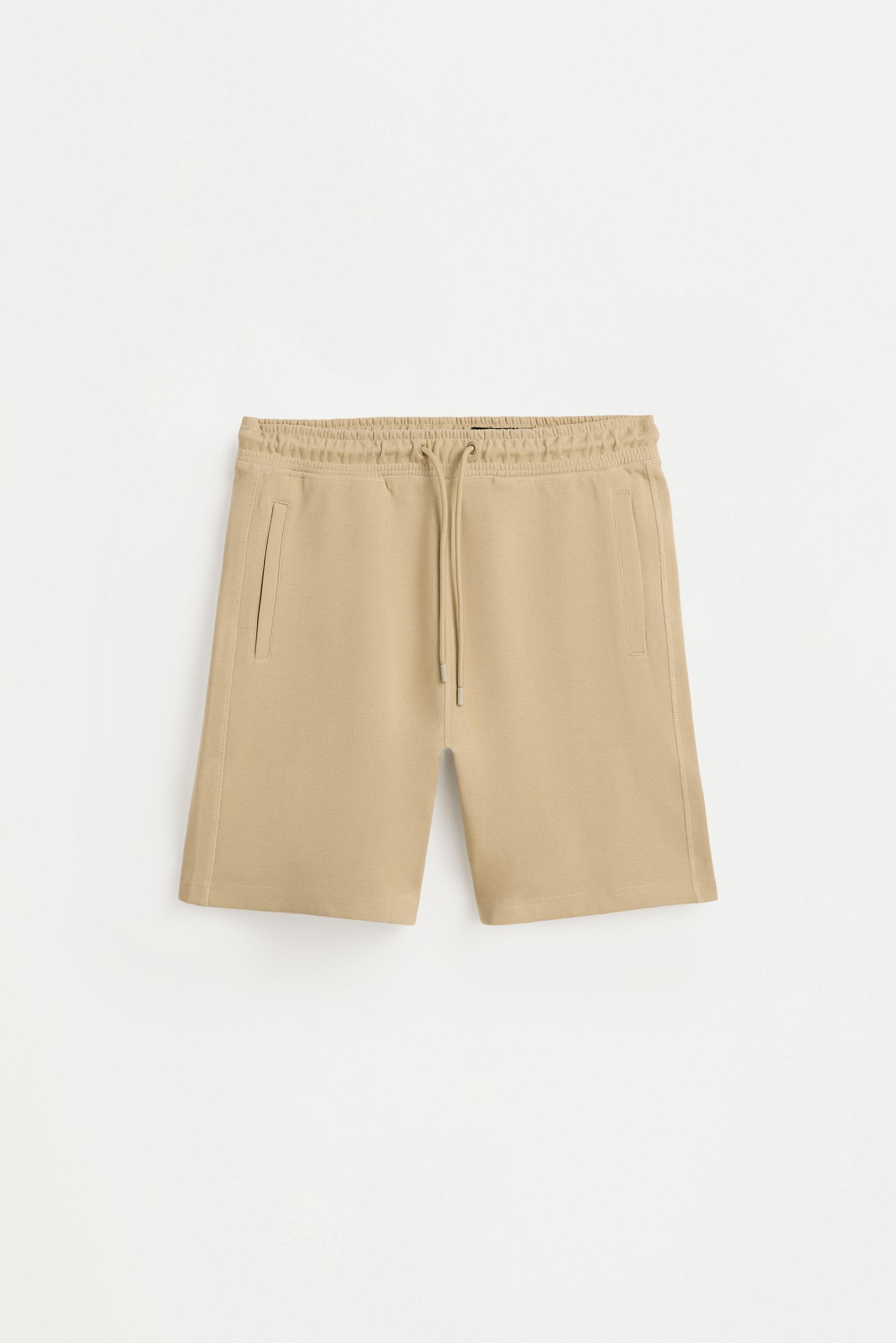 Interlock Bermuda shorts — PALE GREEN